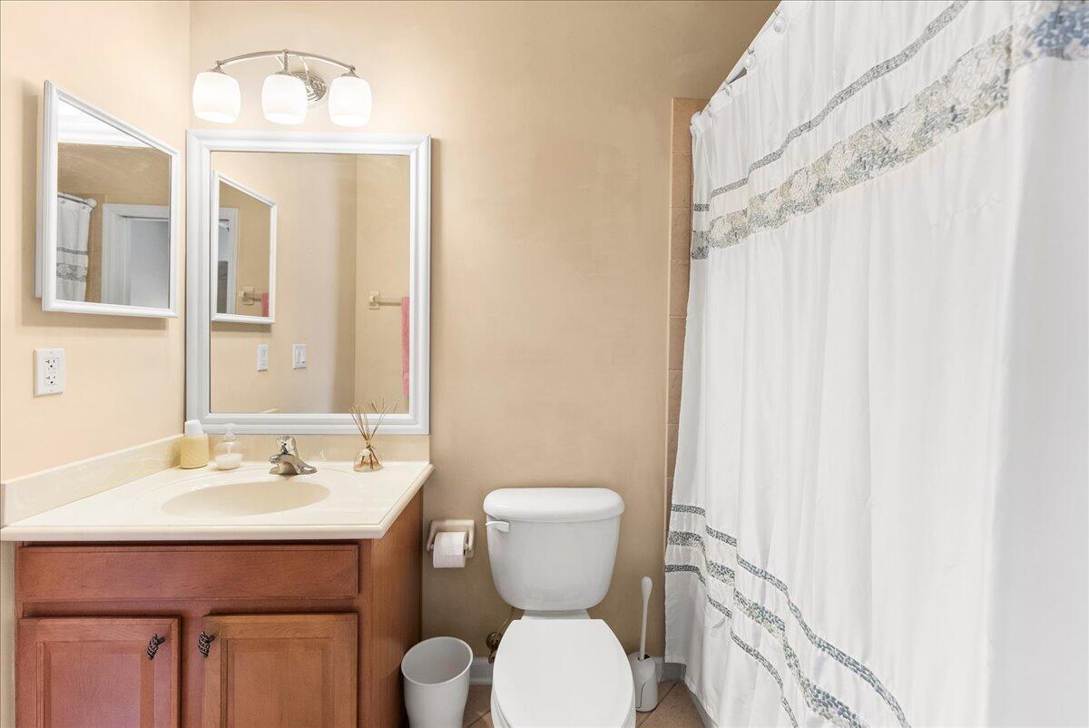 NORTH HAMPTON - Residential