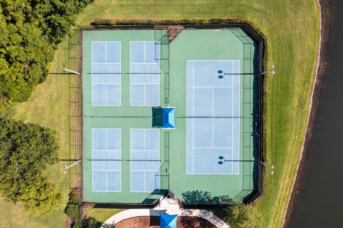 NORTH HAMPTON - Residential