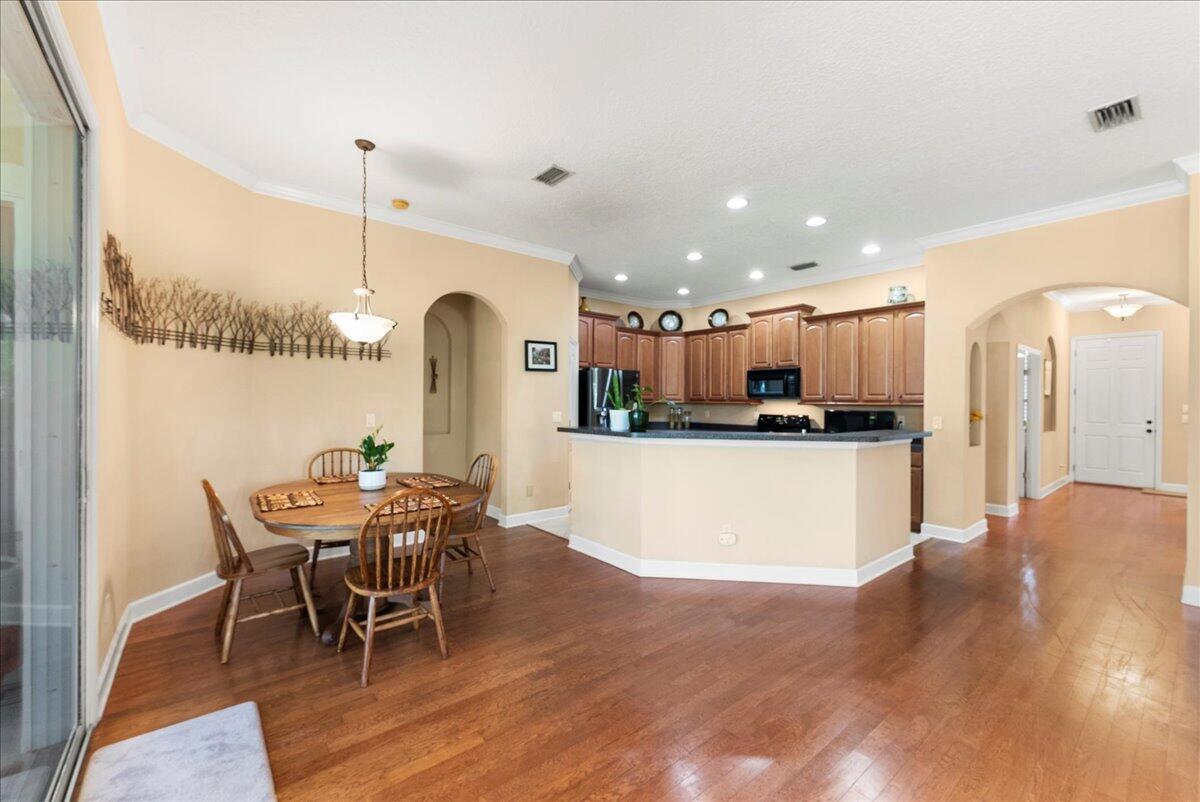 NORTH HAMPTON - Residential