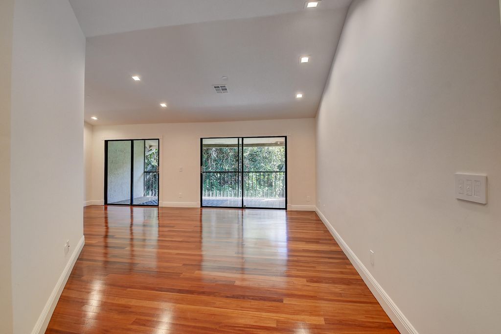 Photo of 5590 Coach House Circle #F, Boca Raton, FL 33486 (MLS # R11009590)