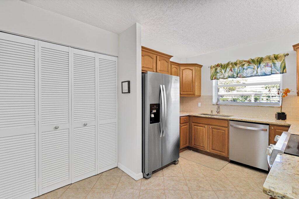 Grove Isle Condo - Residential