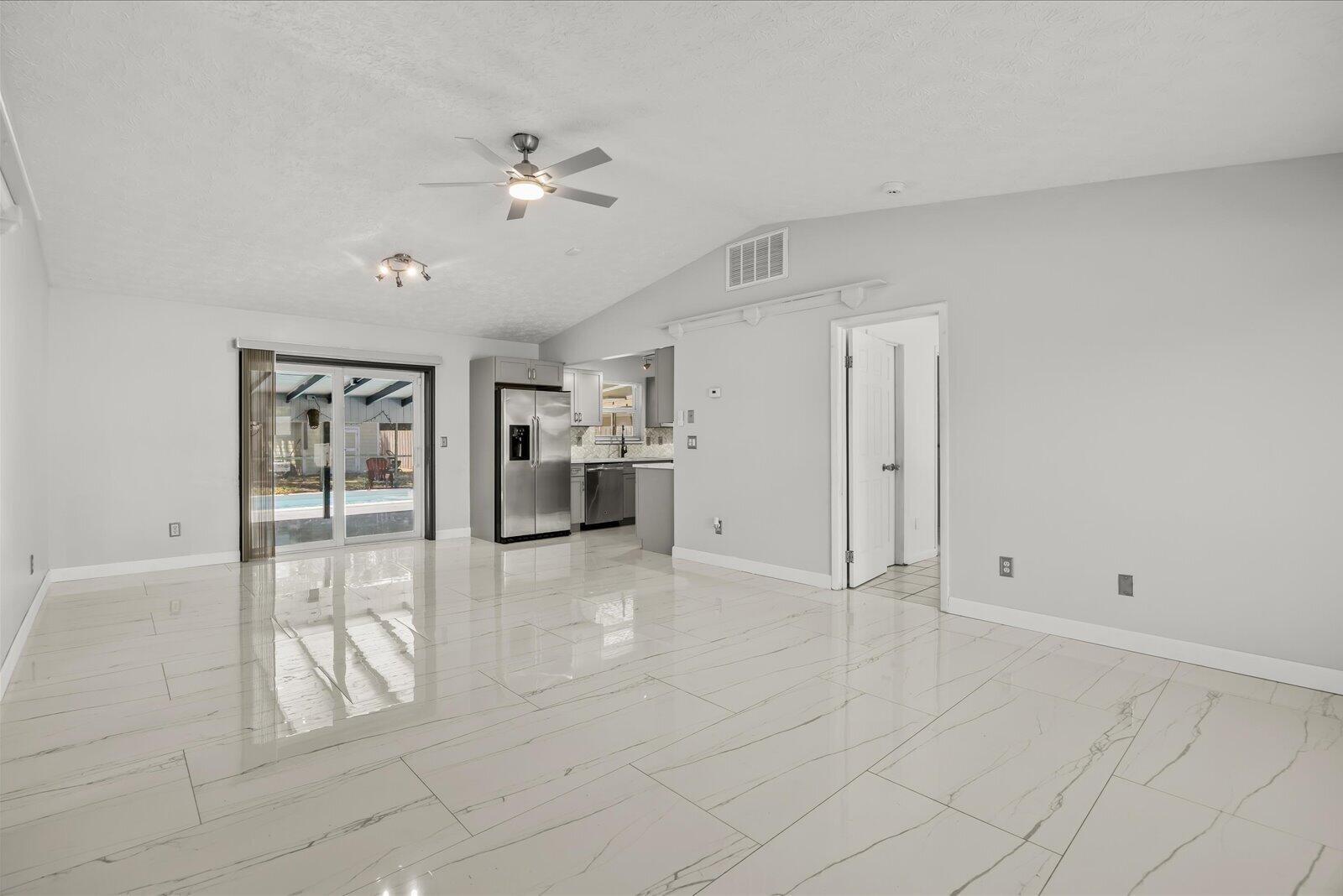 2010 SW Burlington Street