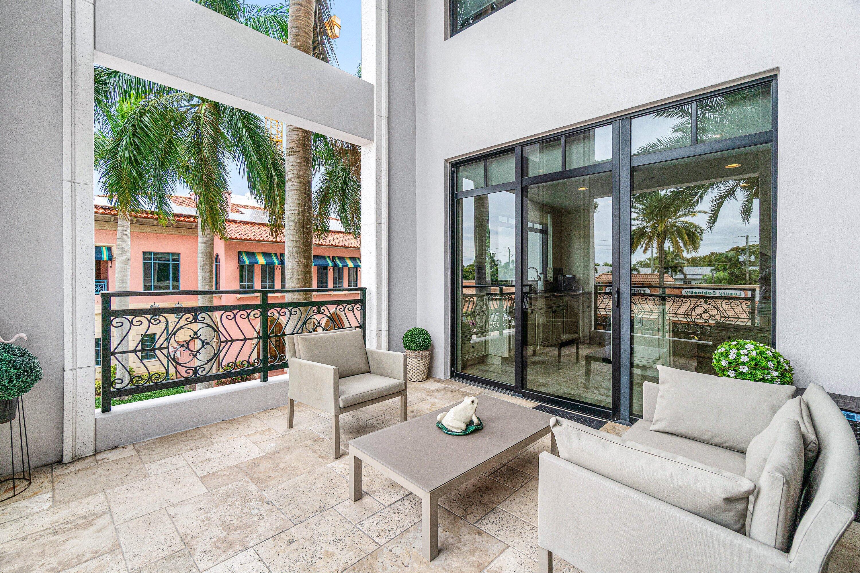 200 EAST PALMETTO PARK CONDO - Residential