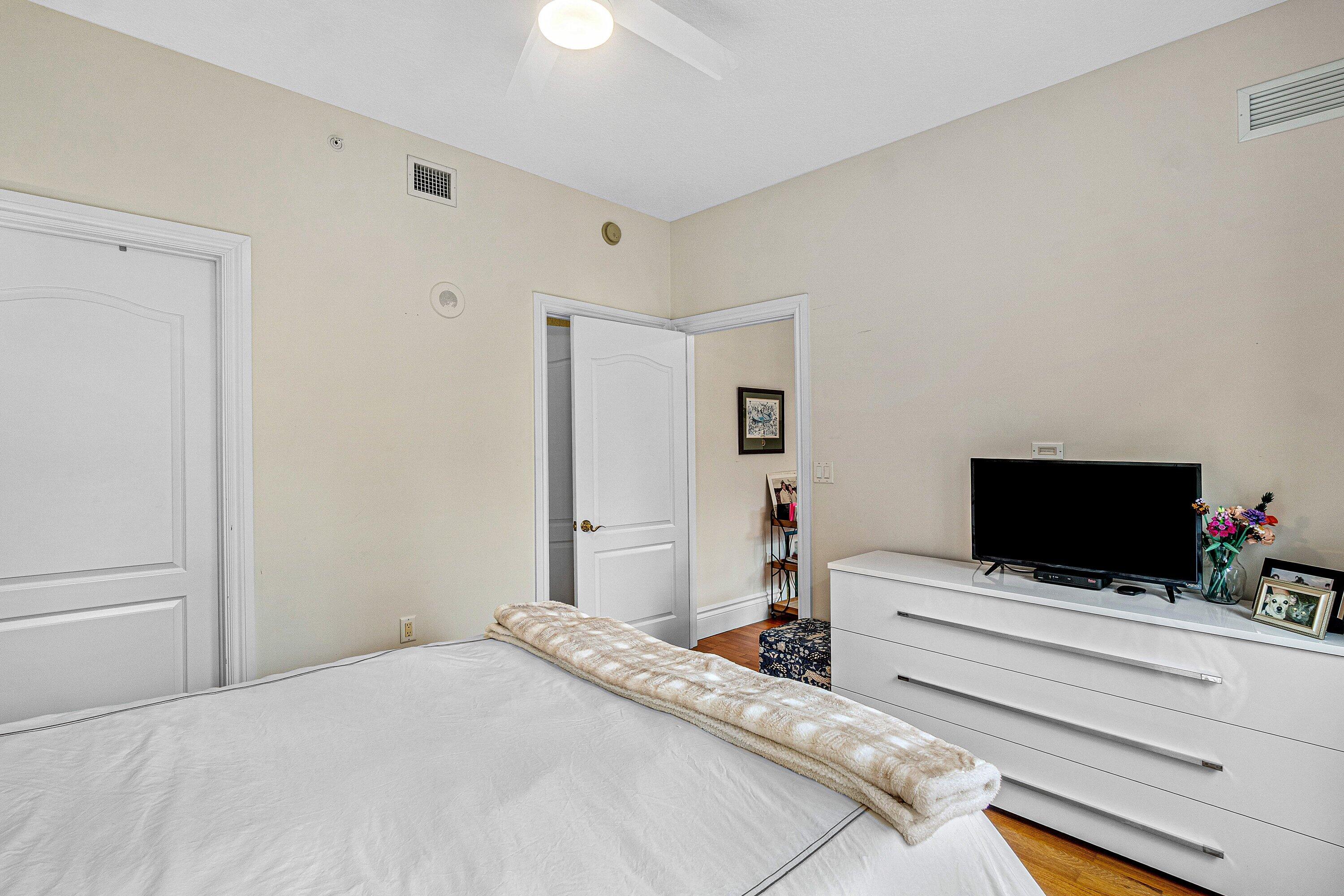 200 EAST PALMETTO PARK CONDO - Residential