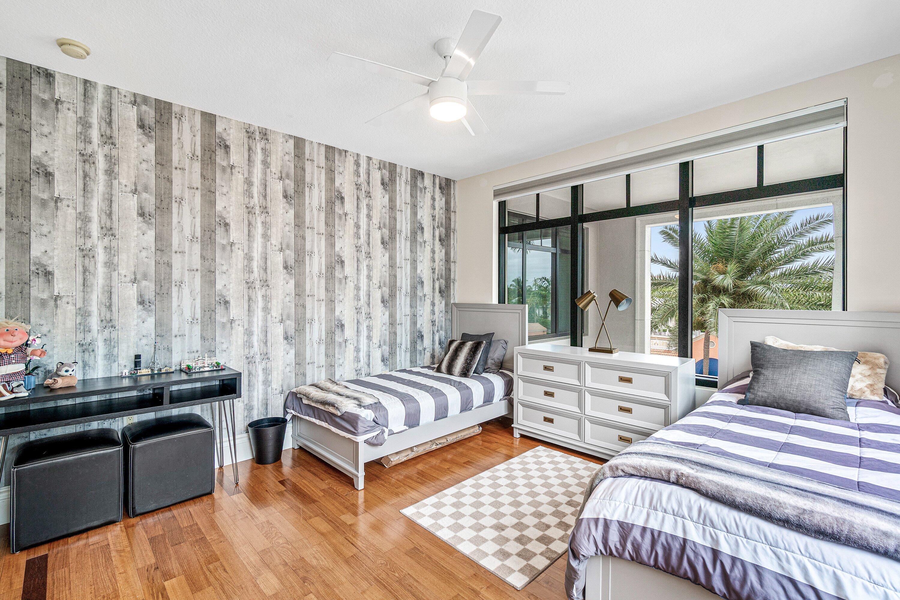 200 EAST PALMETTO PARK CONDO - Residential