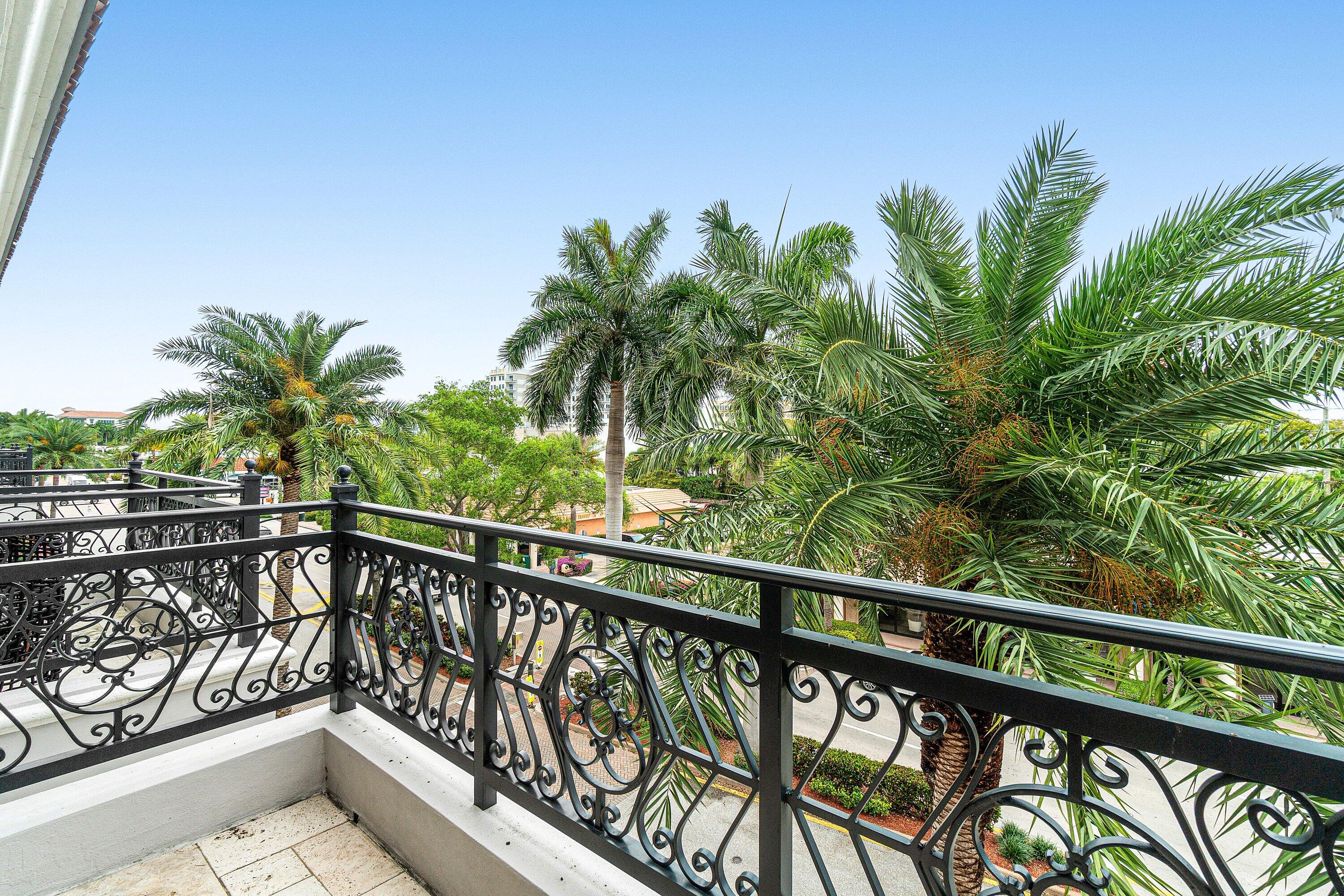 200 EAST PALMETTO PARK CONDO - Residential