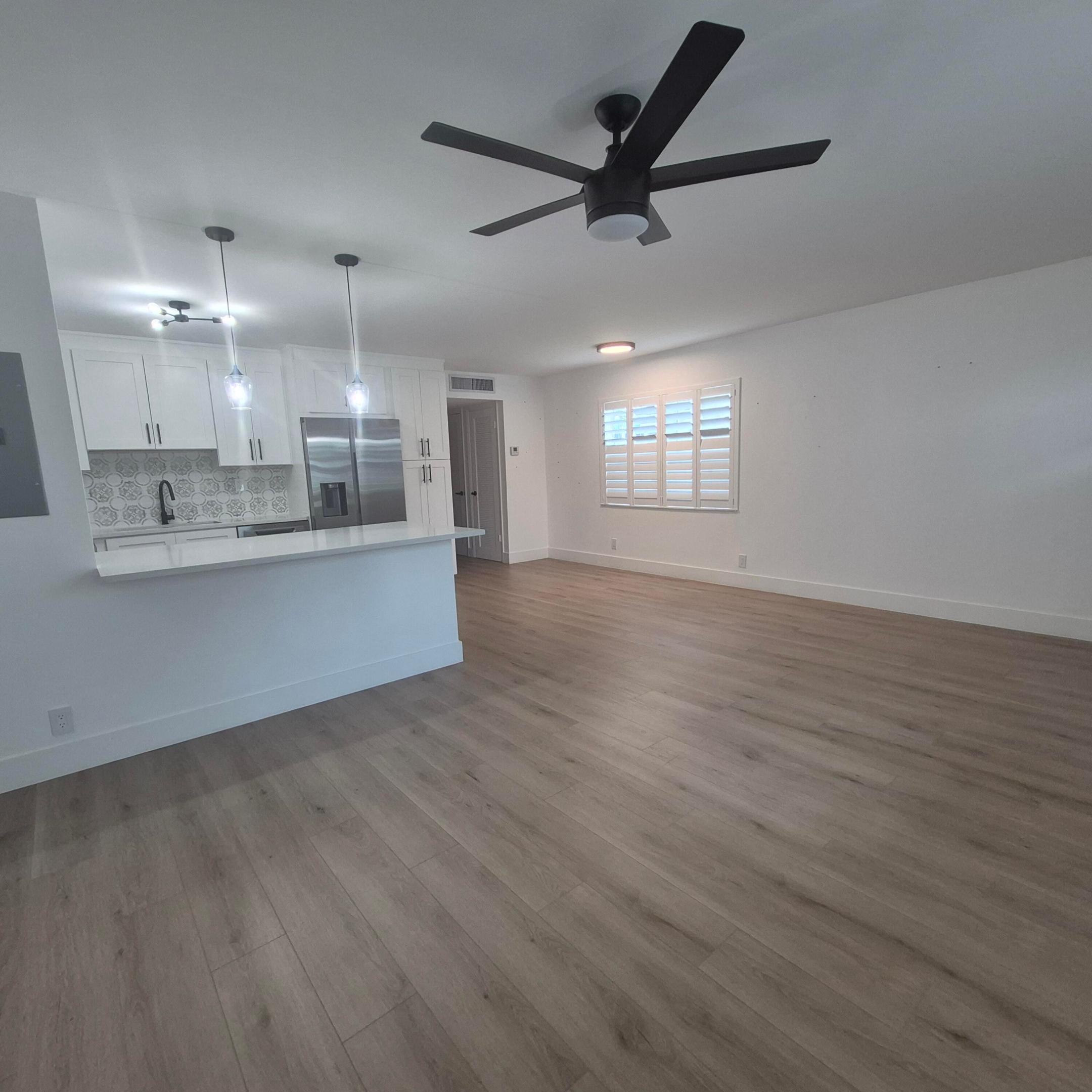 KINGS POINT FLANDERS CONDOS - Residential