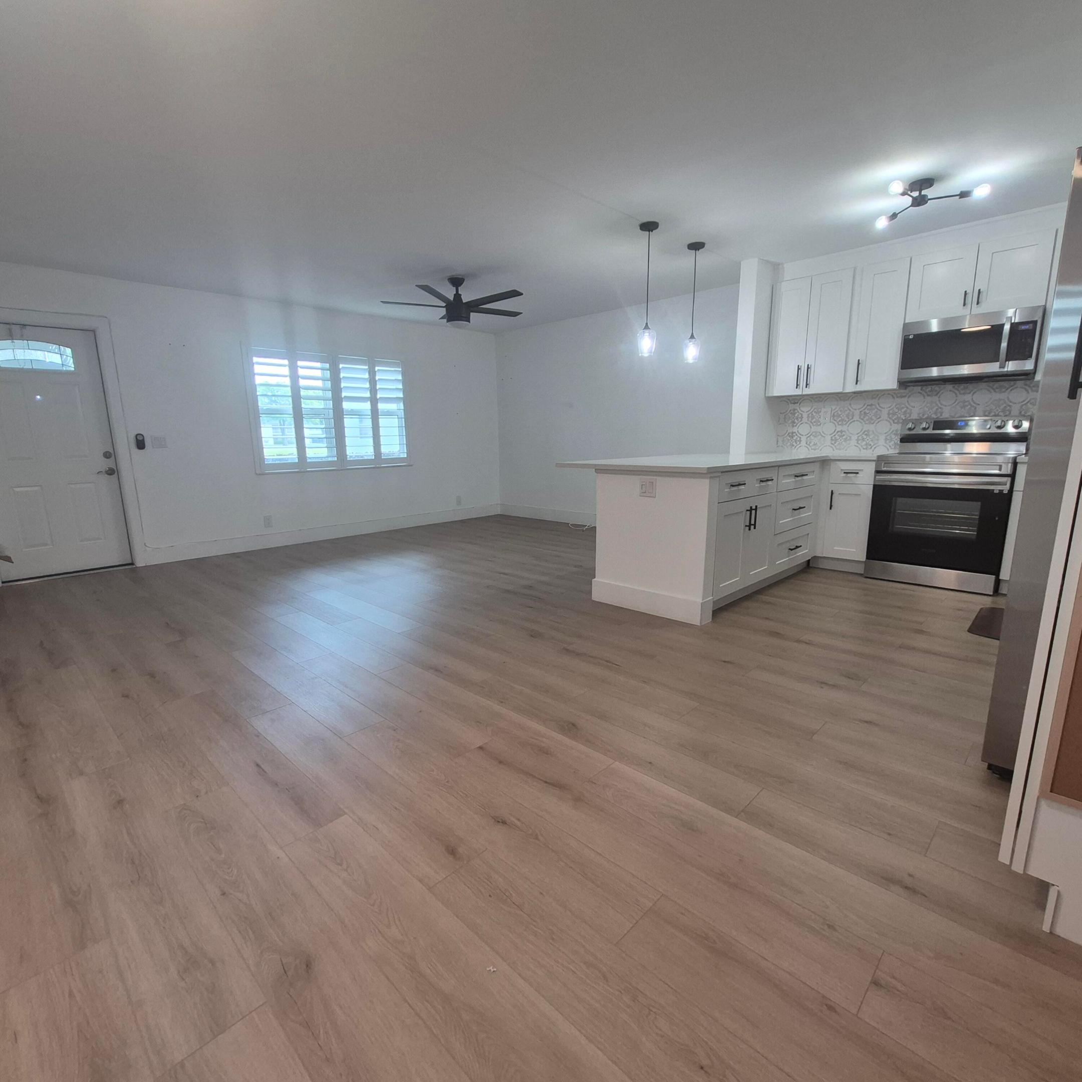 KINGS POINT FLANDERS CONDOS - Residential