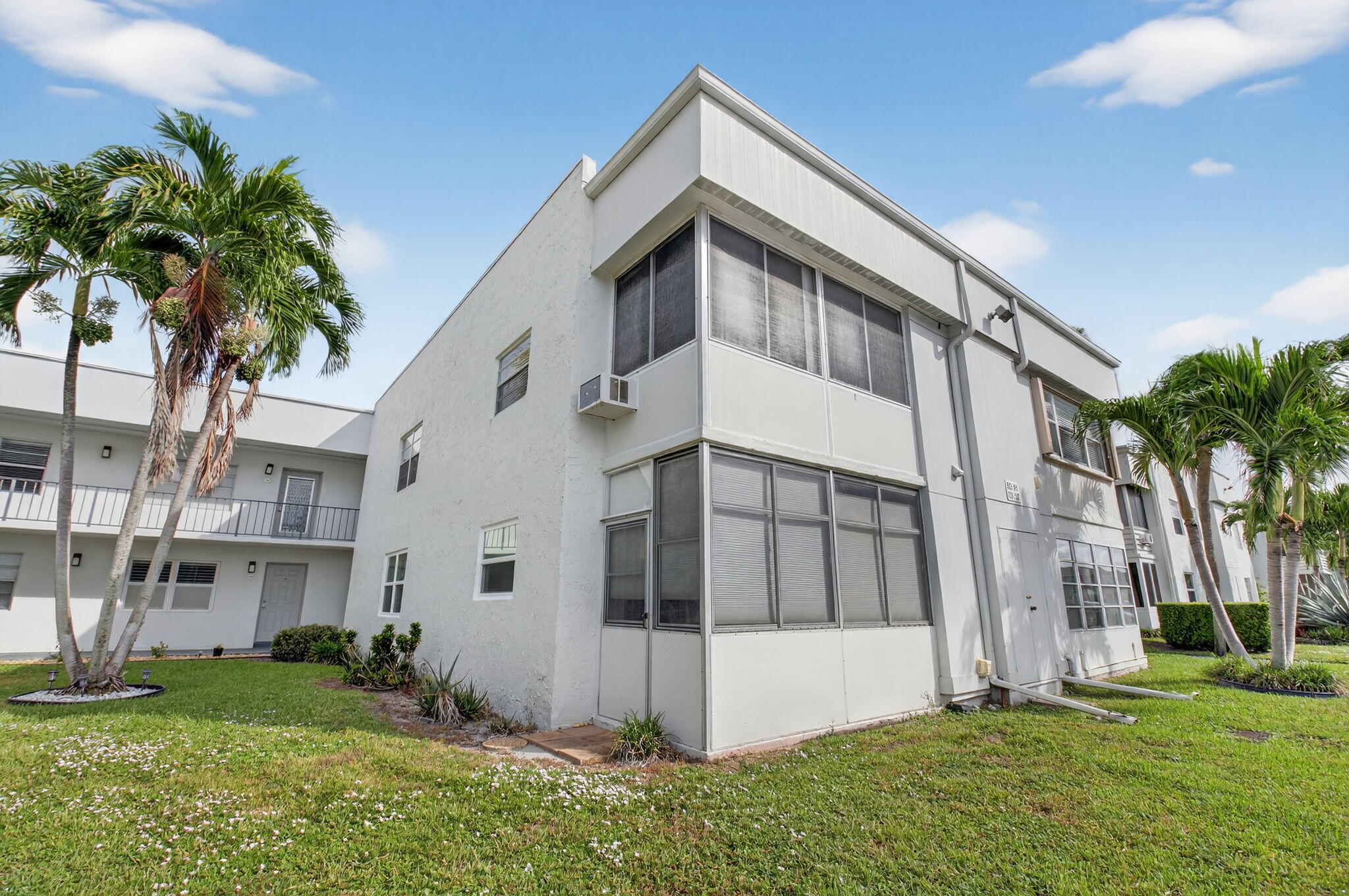 KINGS POINT FLANDERS CONDOS - Residential