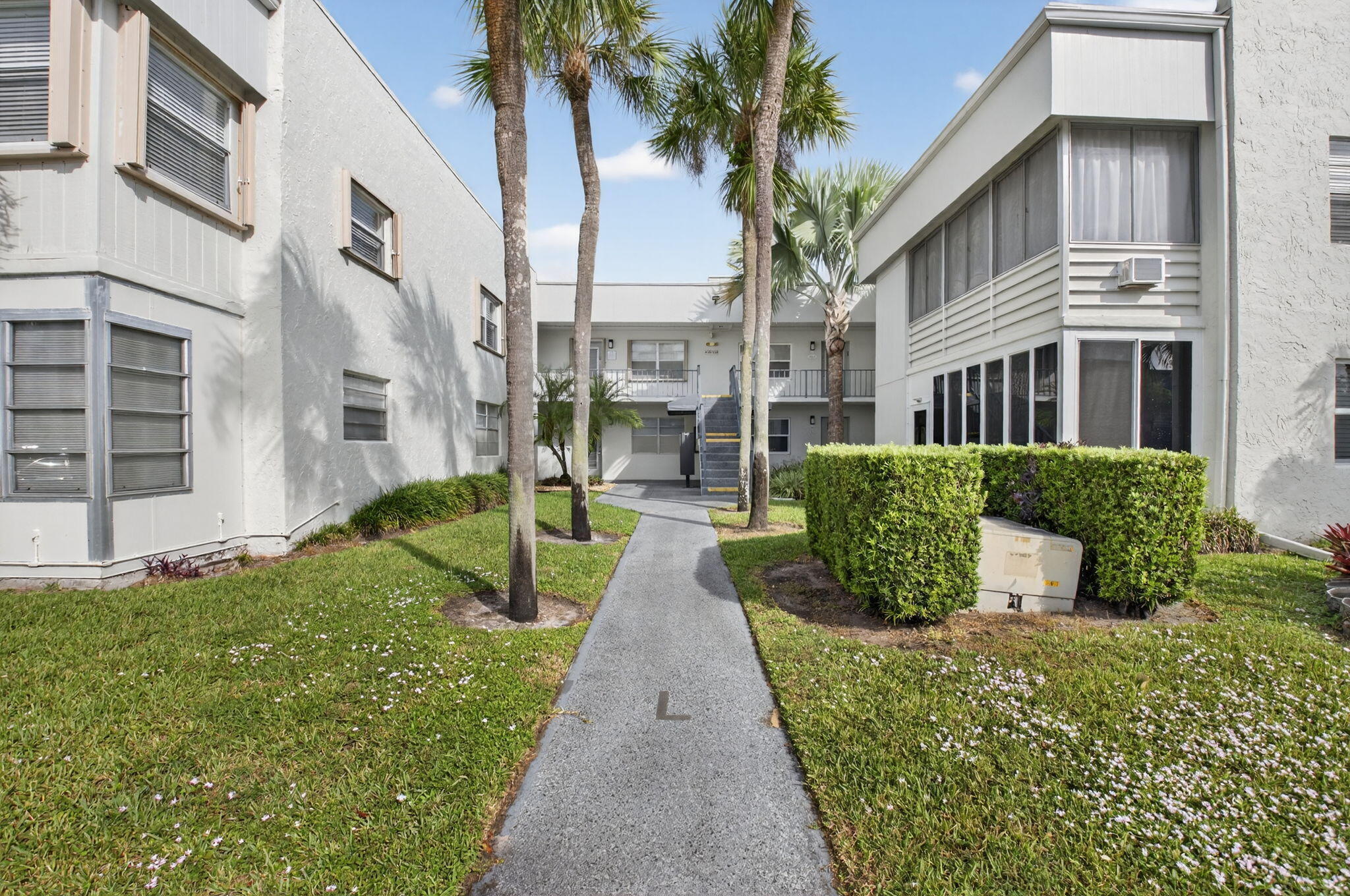 KINGS POINT FLANDERS CONDOS - Residential