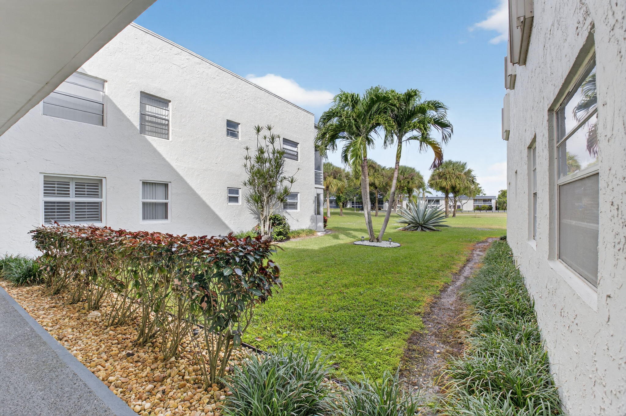 KINGS POINT FLANDERS CONDOS - Residential
