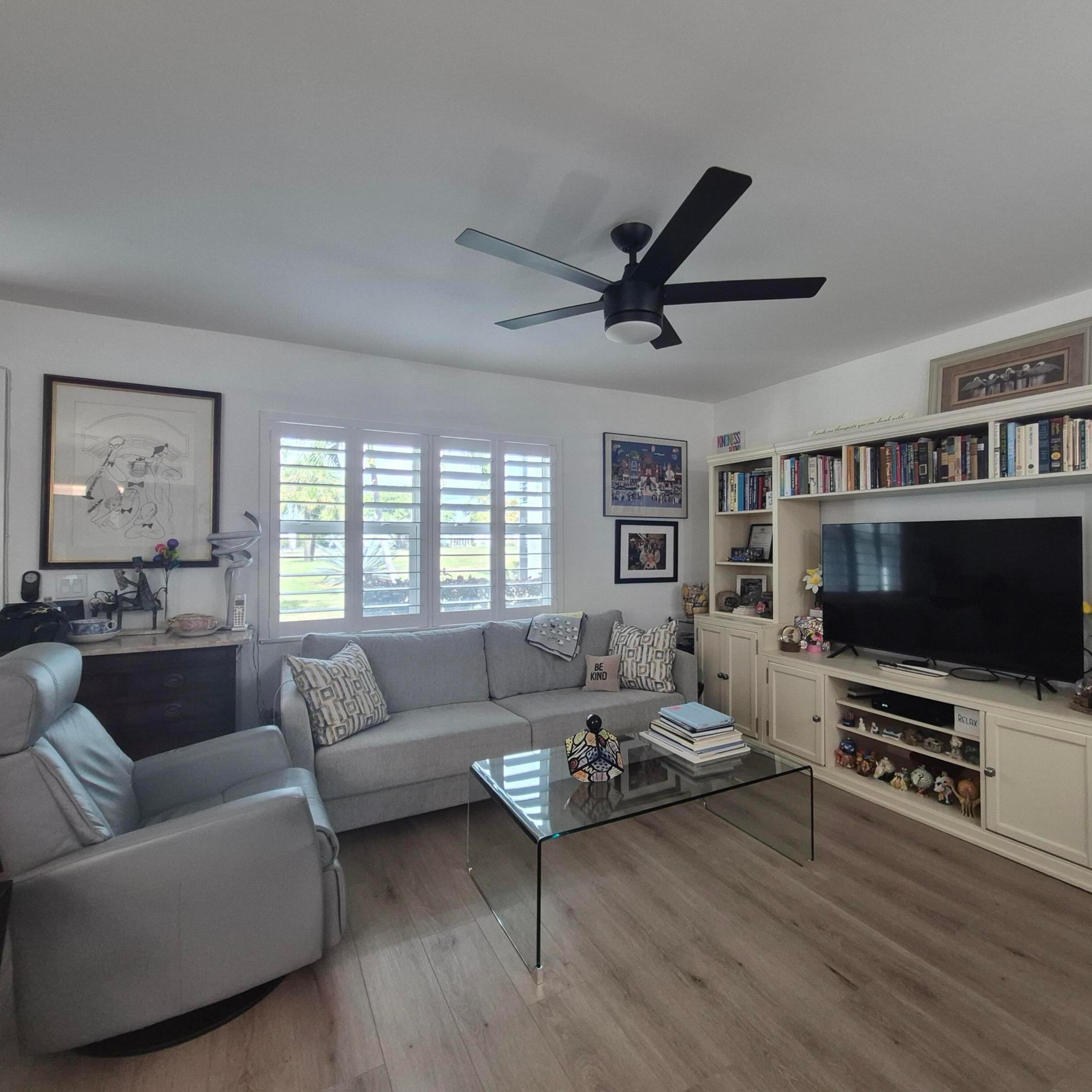 KINGS POINT FLANDERS CONDOS - Residential