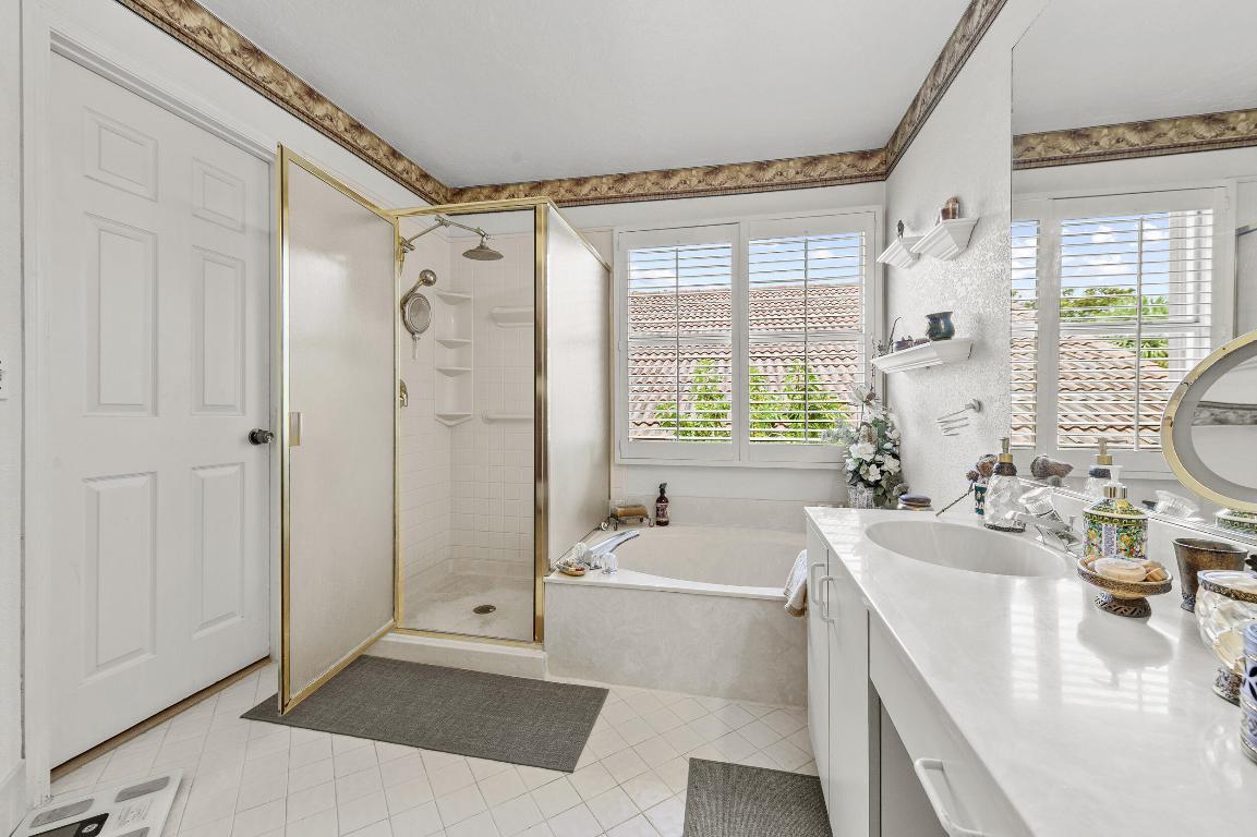 LA VIDA - Residential