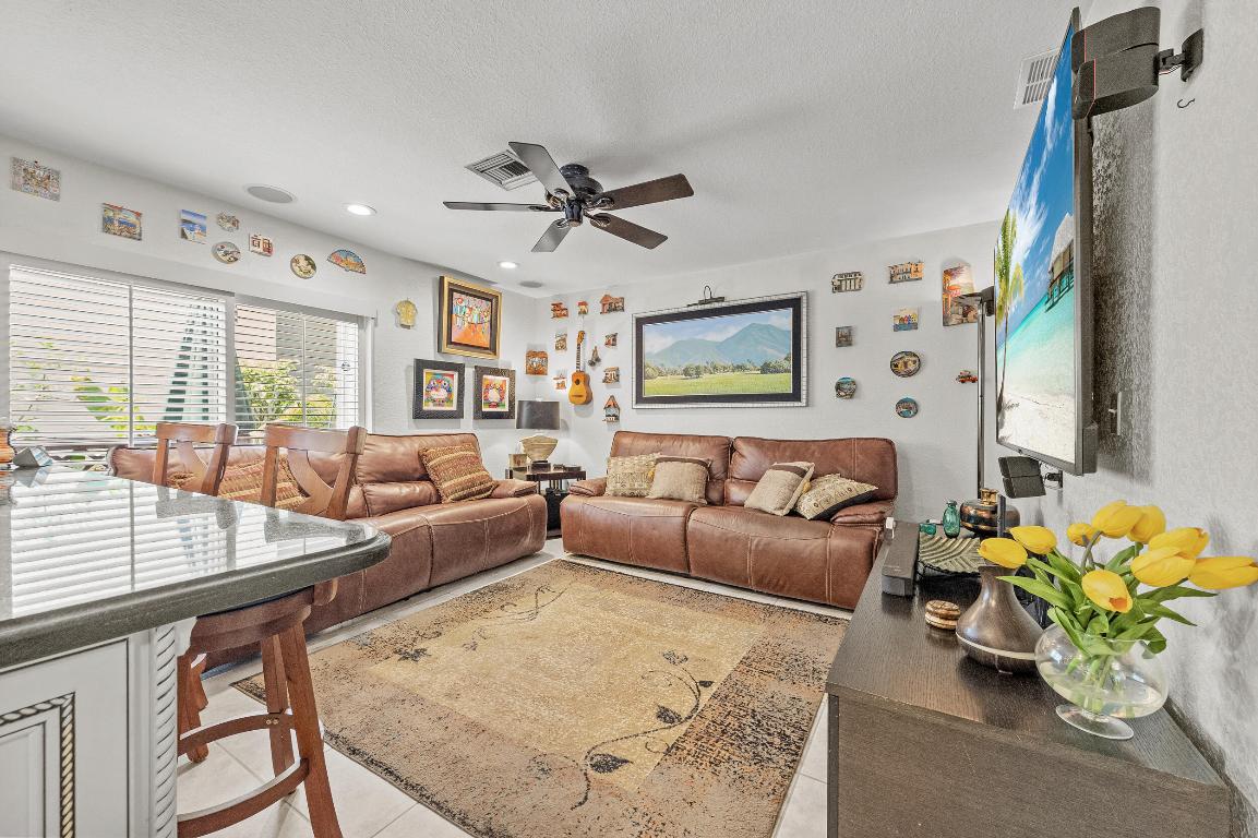 LA VIDA - Residential