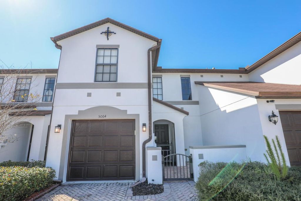 Photo of 5064 NW Coventry Circle, Port Saint Lucie, FL 34986 (MLS # R10962271)