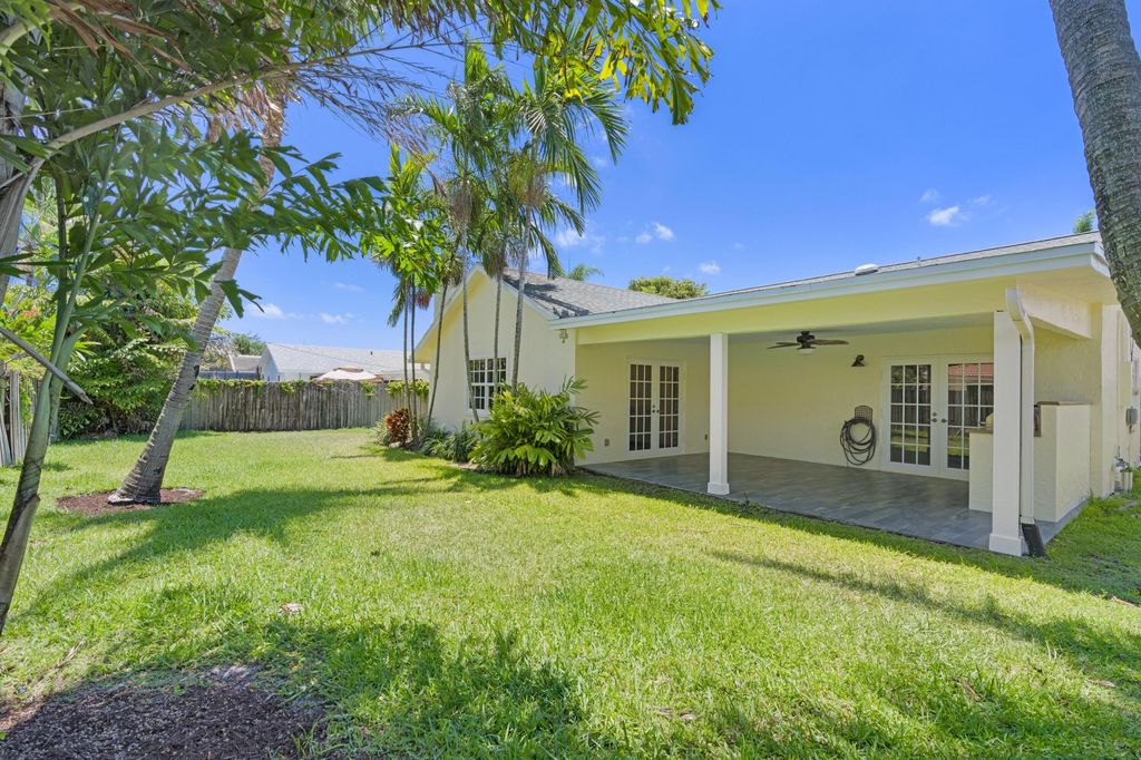 Photo of 263 NE 24th Court, Boca Raton, FL 33431 (MLS # R10994174)