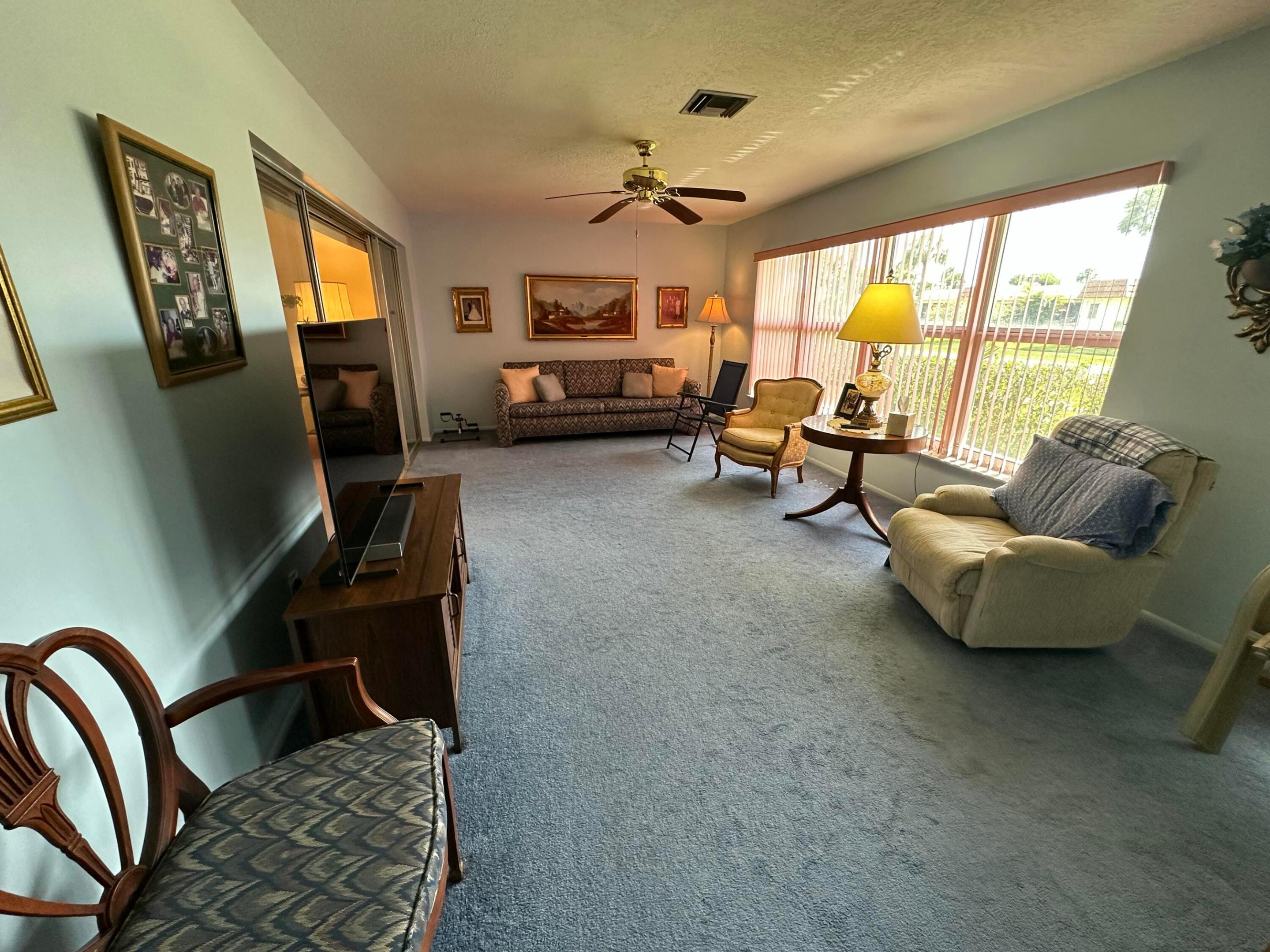 CRESTHAVEN CONDO TOWNHOMES SEC 2 - Residential