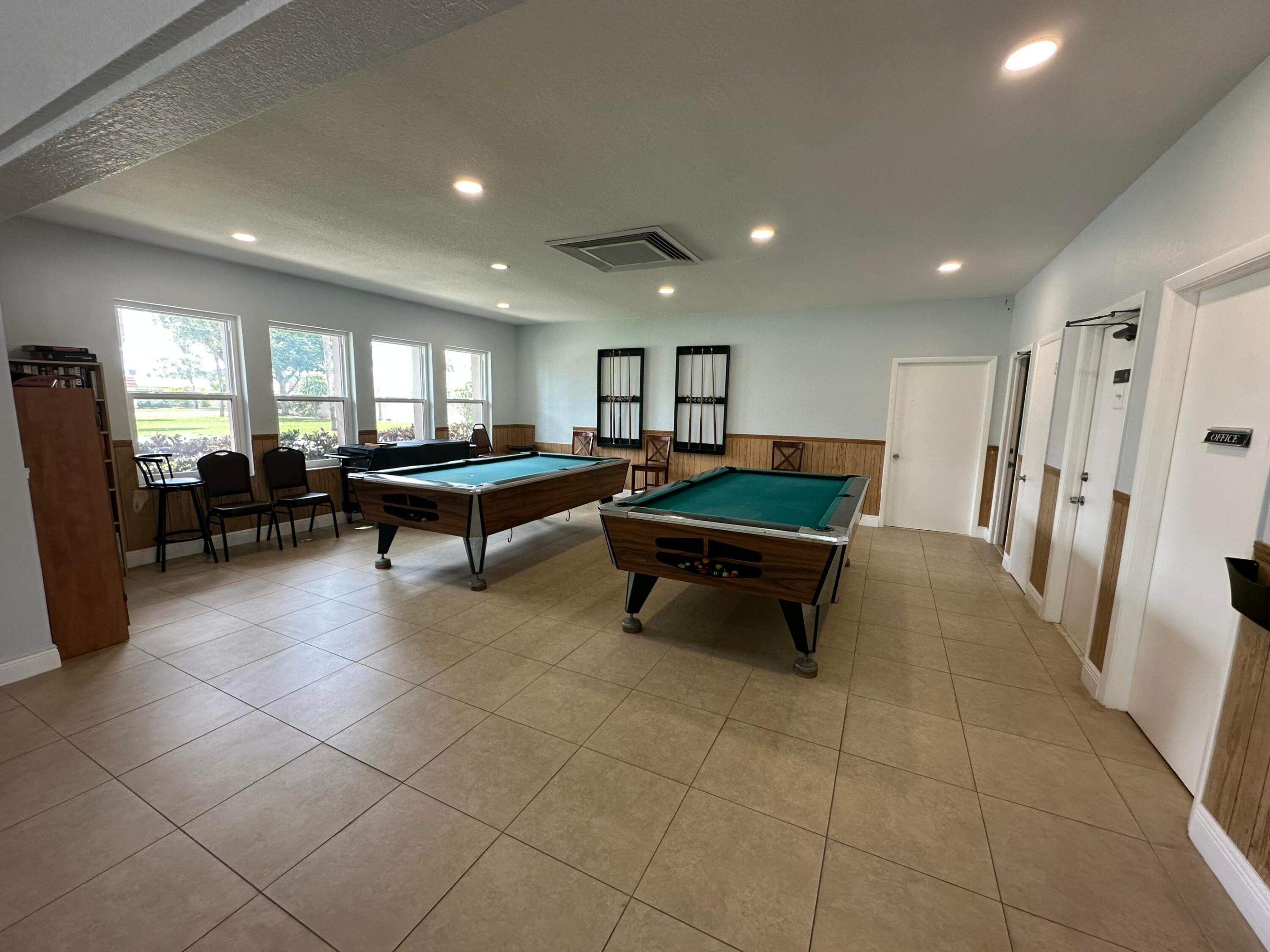 CRESTHAVEN CONDO TOWNHOMES SEC 2 - Residential