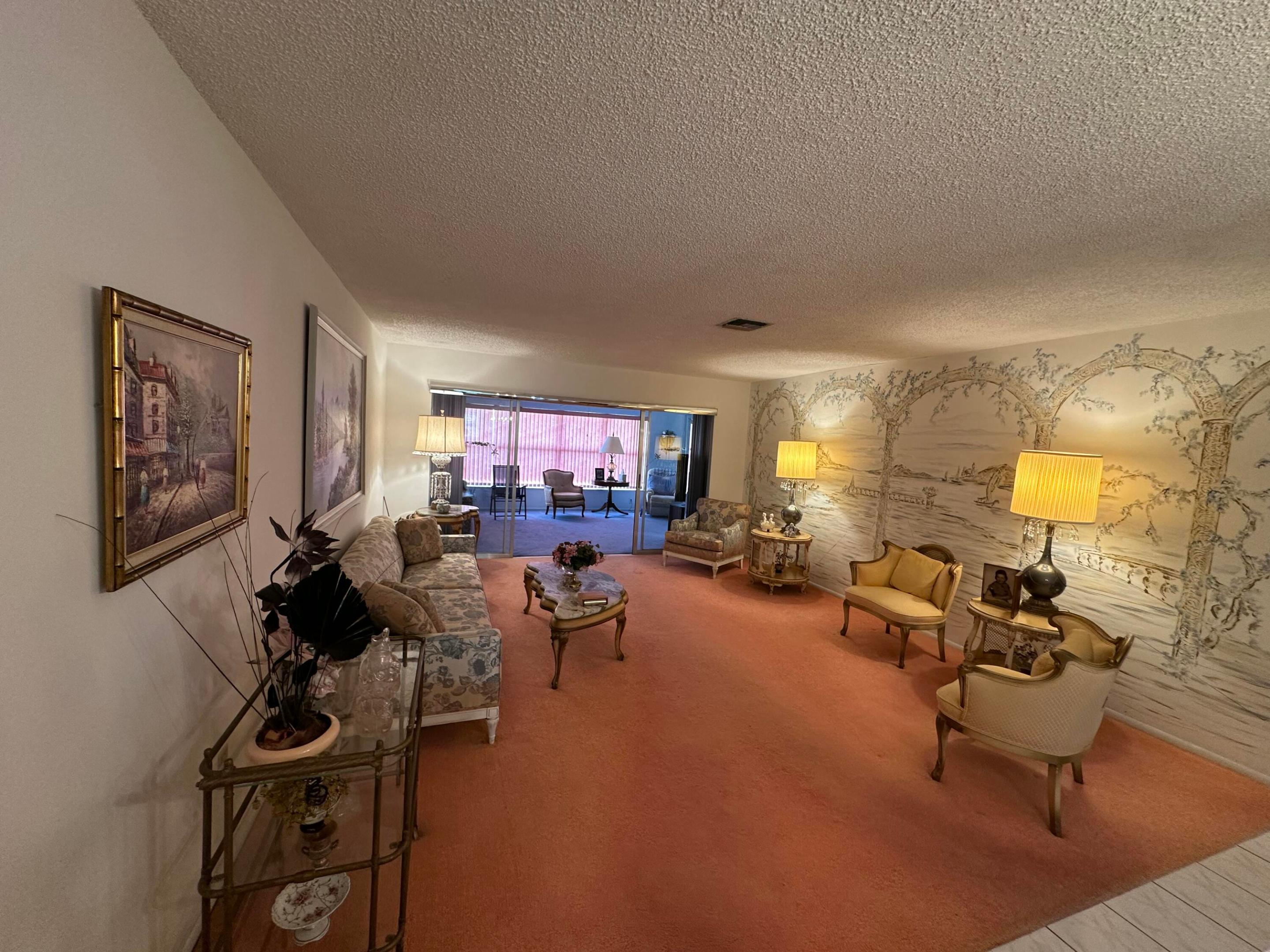 CRESTHAVEN CONDO TOWNHOMES SEC 2 - Residential