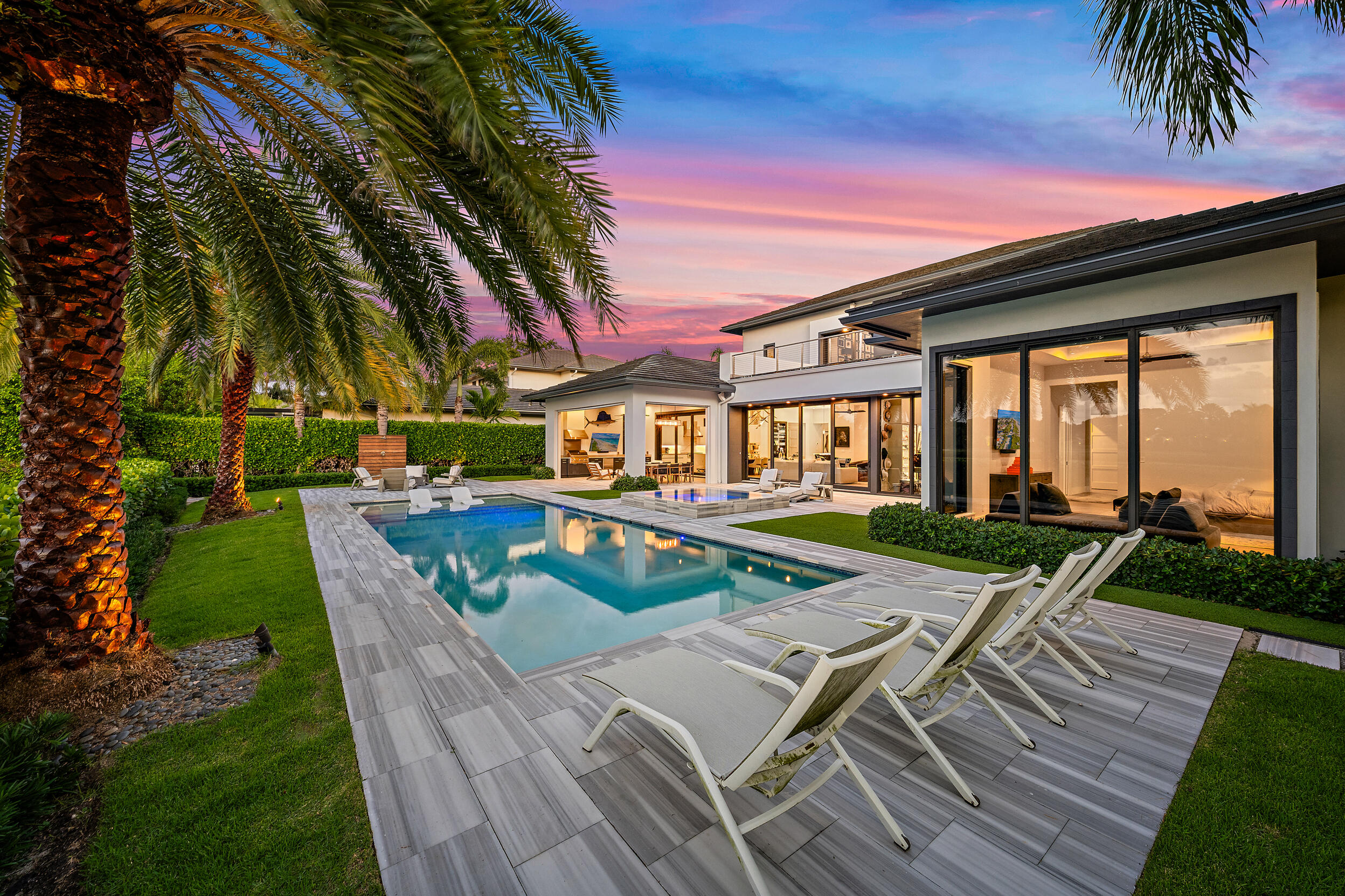 162 Commodore Drive