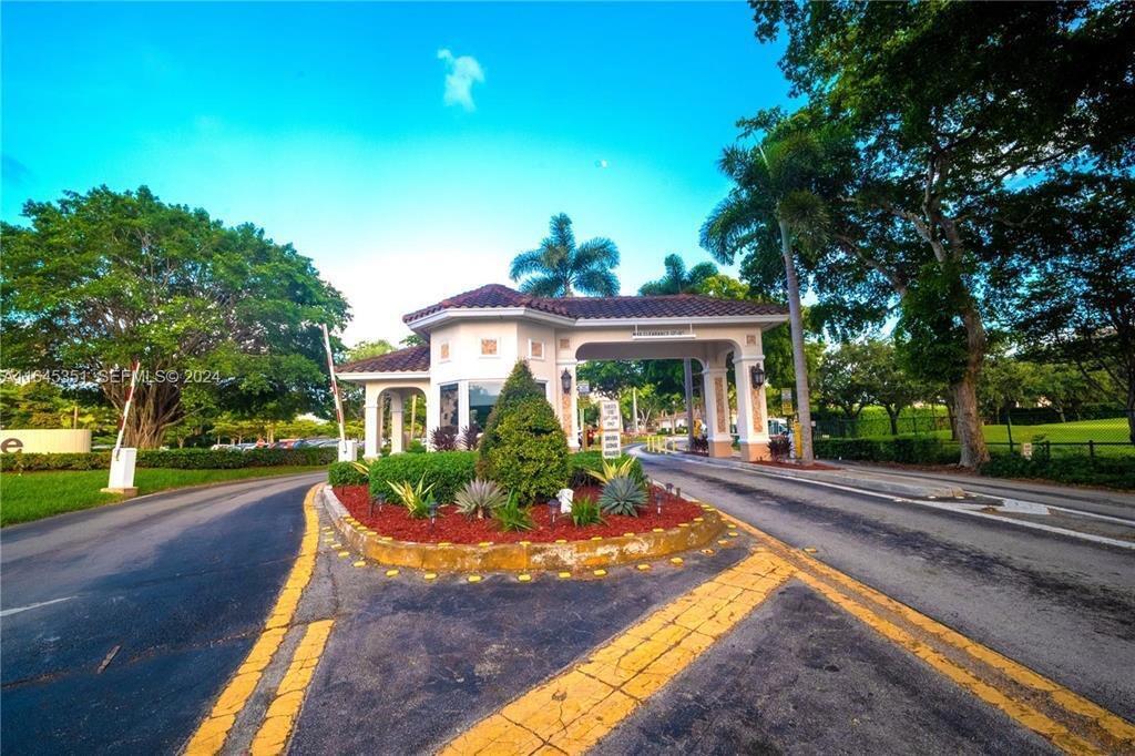 Photo of 1300 SAINT CHARLES Place #PH11, Pembroke Pines, FL 33026 (MLS # B26076530)