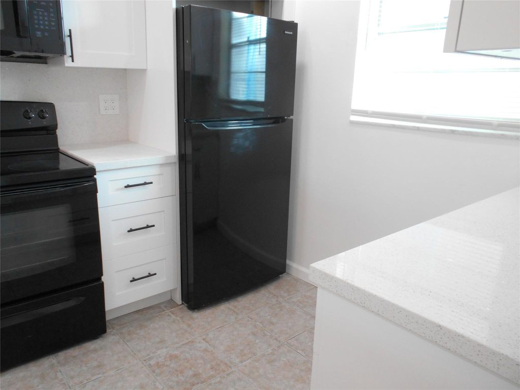 Photo of 151 Berkley Road #309, Hollywood, FL 33024 (MLS # B26025226)