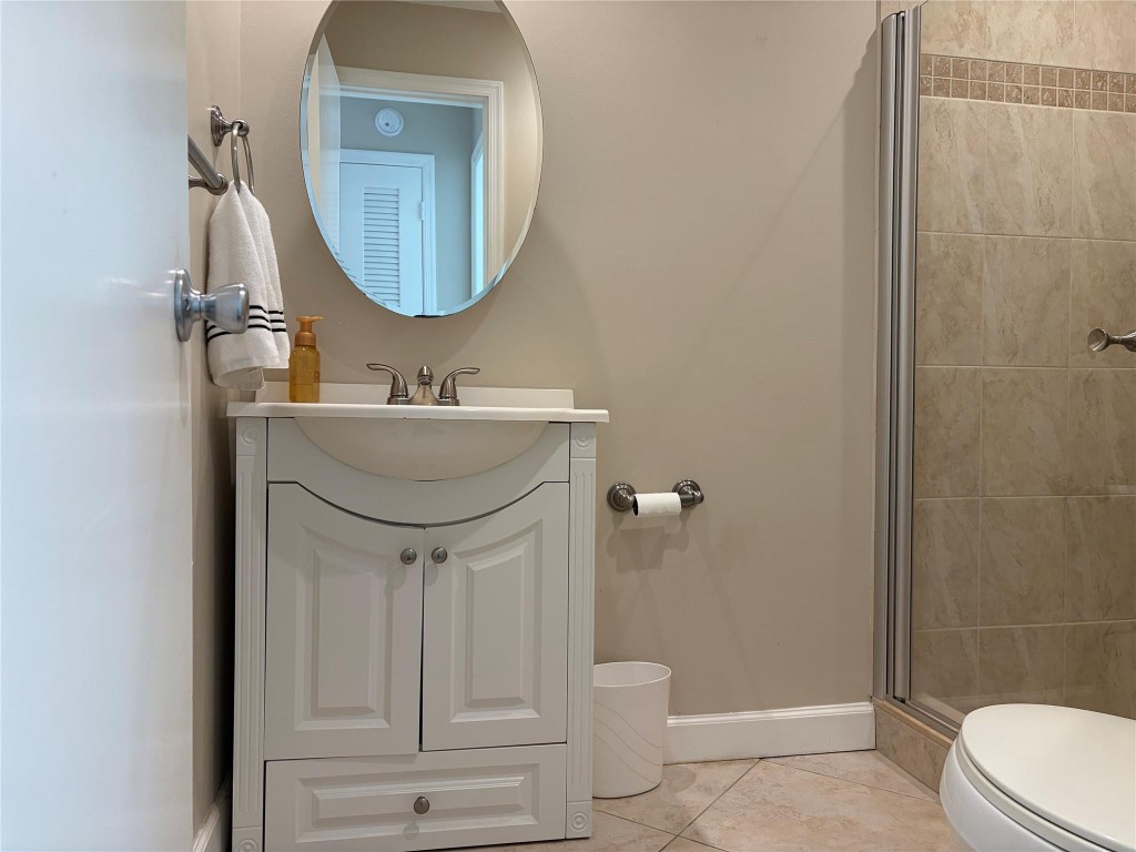 LAUDERDALE WEST - Residential