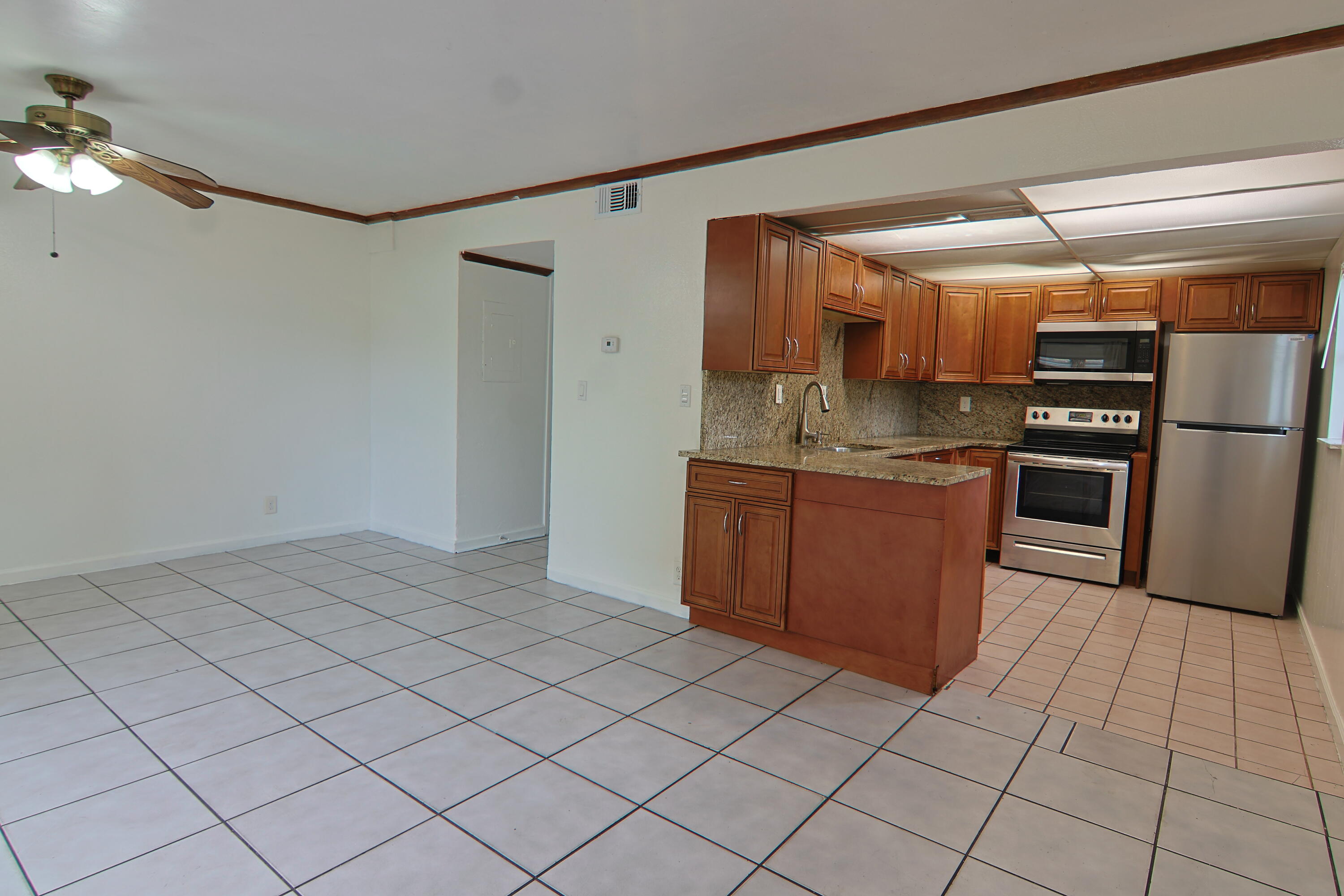 FORTY-ONE HUNDRED CONDO - Residential