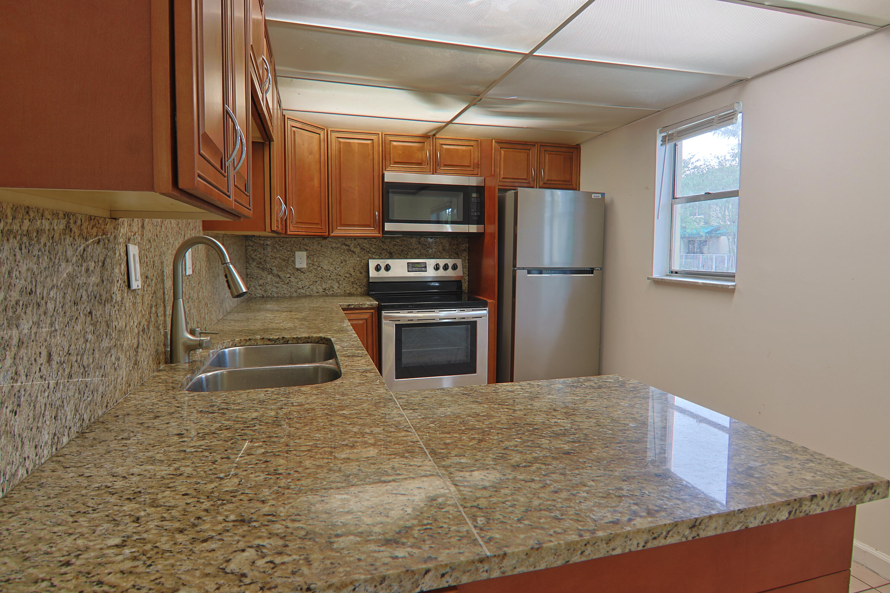 View photos, virtual tours, details... 6636 SW 41st Street 6636