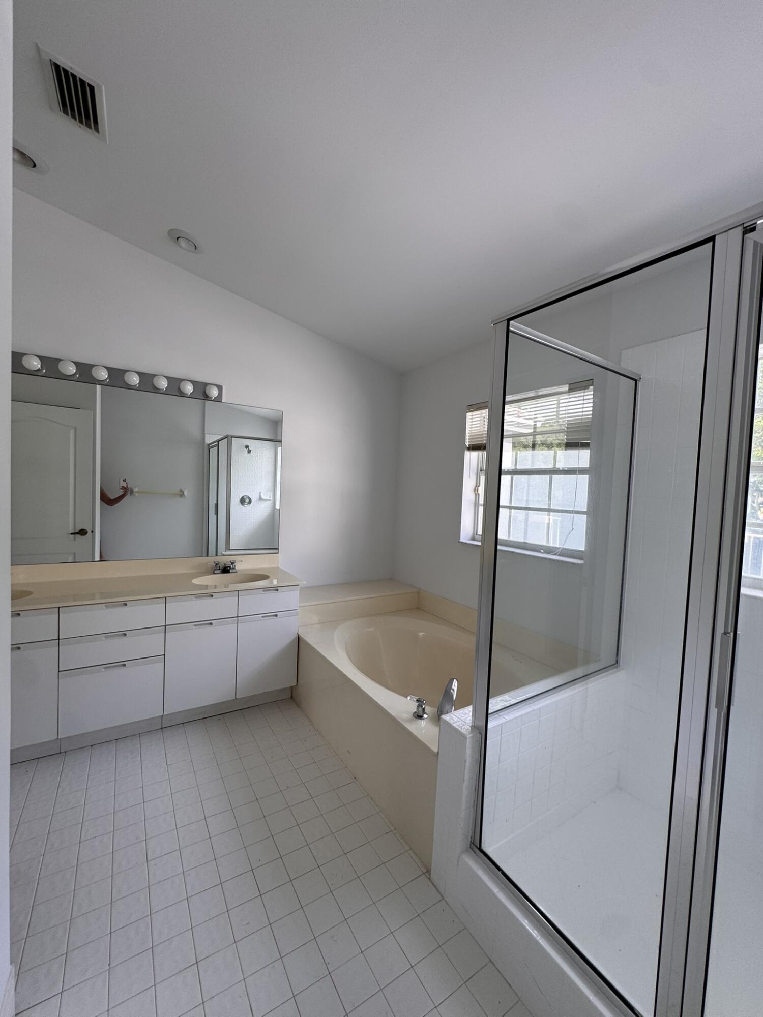 ANDOVER AT WYCLIFFE CONDO - Residential