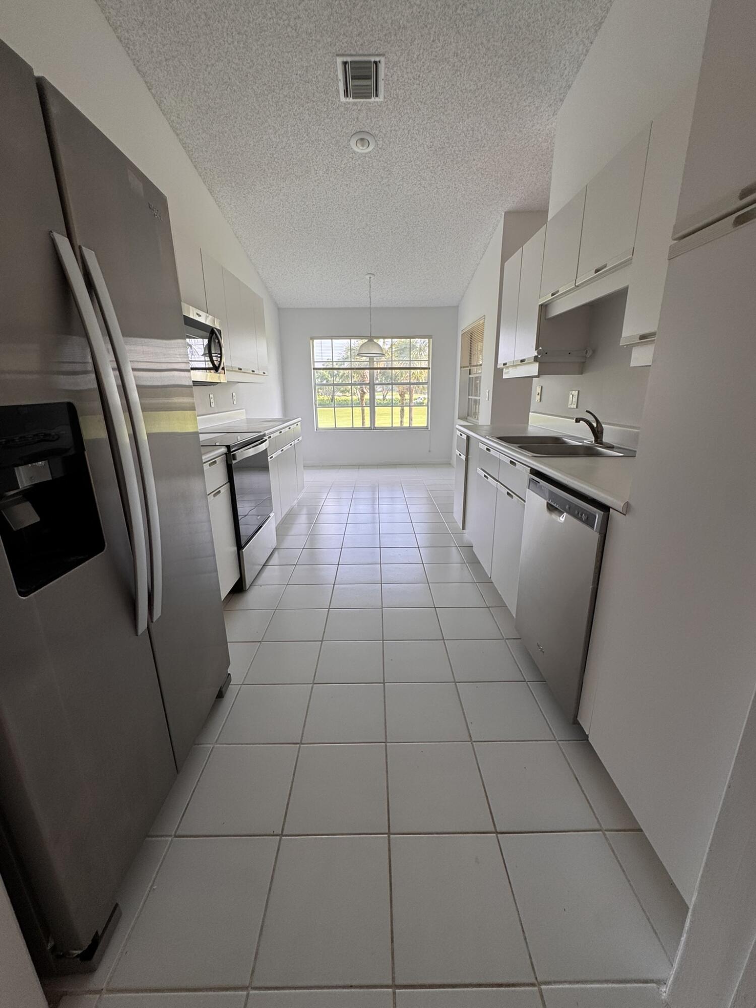 ANDOVER AT WYCLIFFE CONDO - Residential