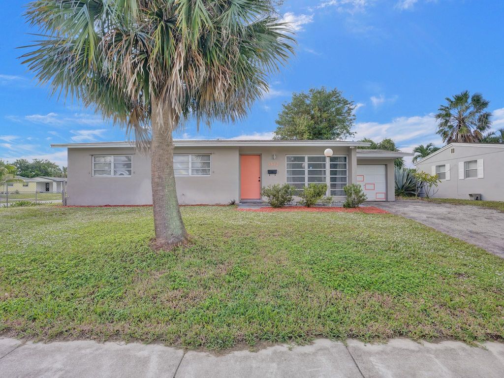 Photo of 3512 Florida Boulevard, Palm Beach Gardens, FL 33410 (MLS # F10410643)