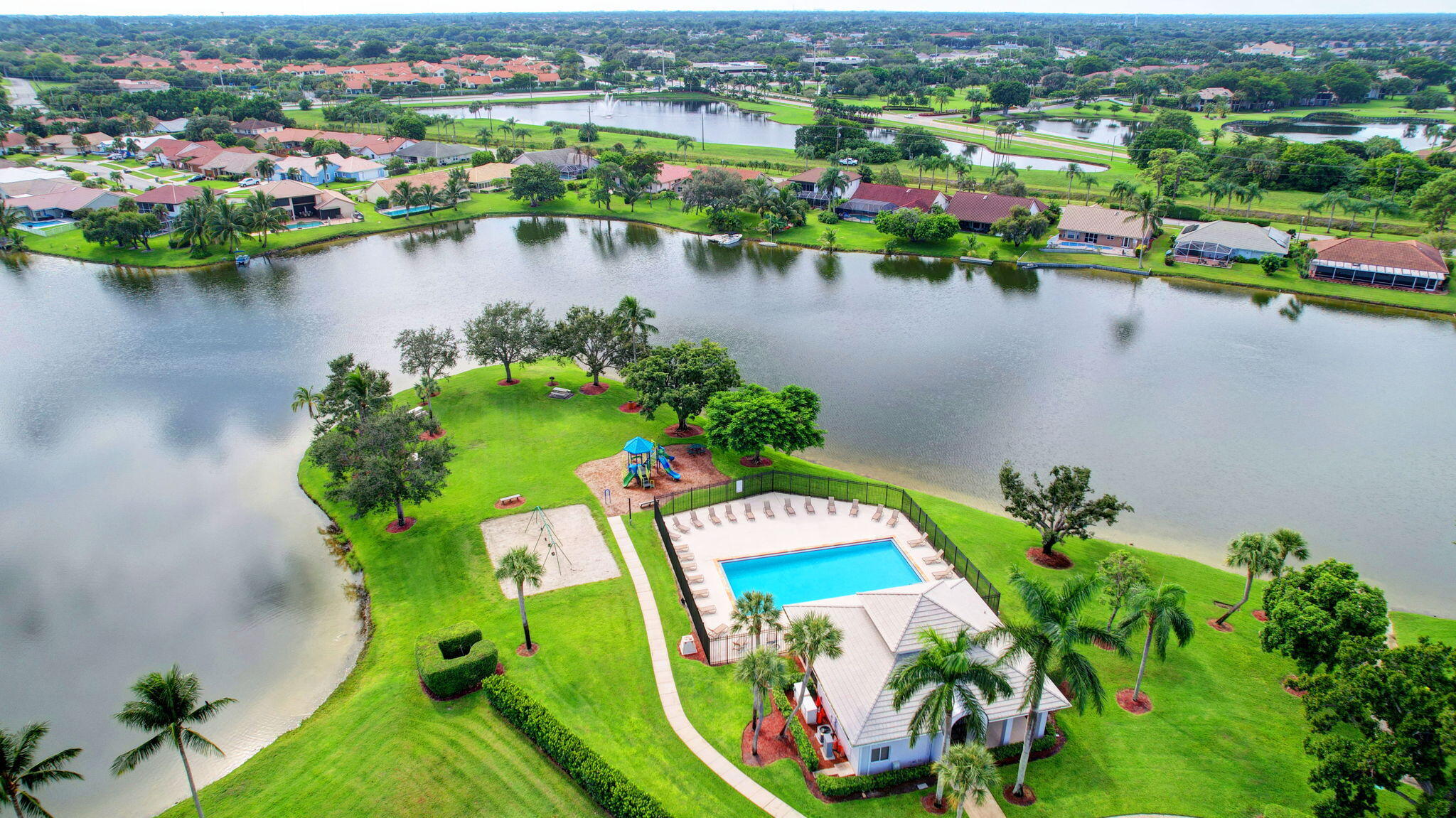 HIDDEN LAKES AT NORTHTREE, Northtree - Residential