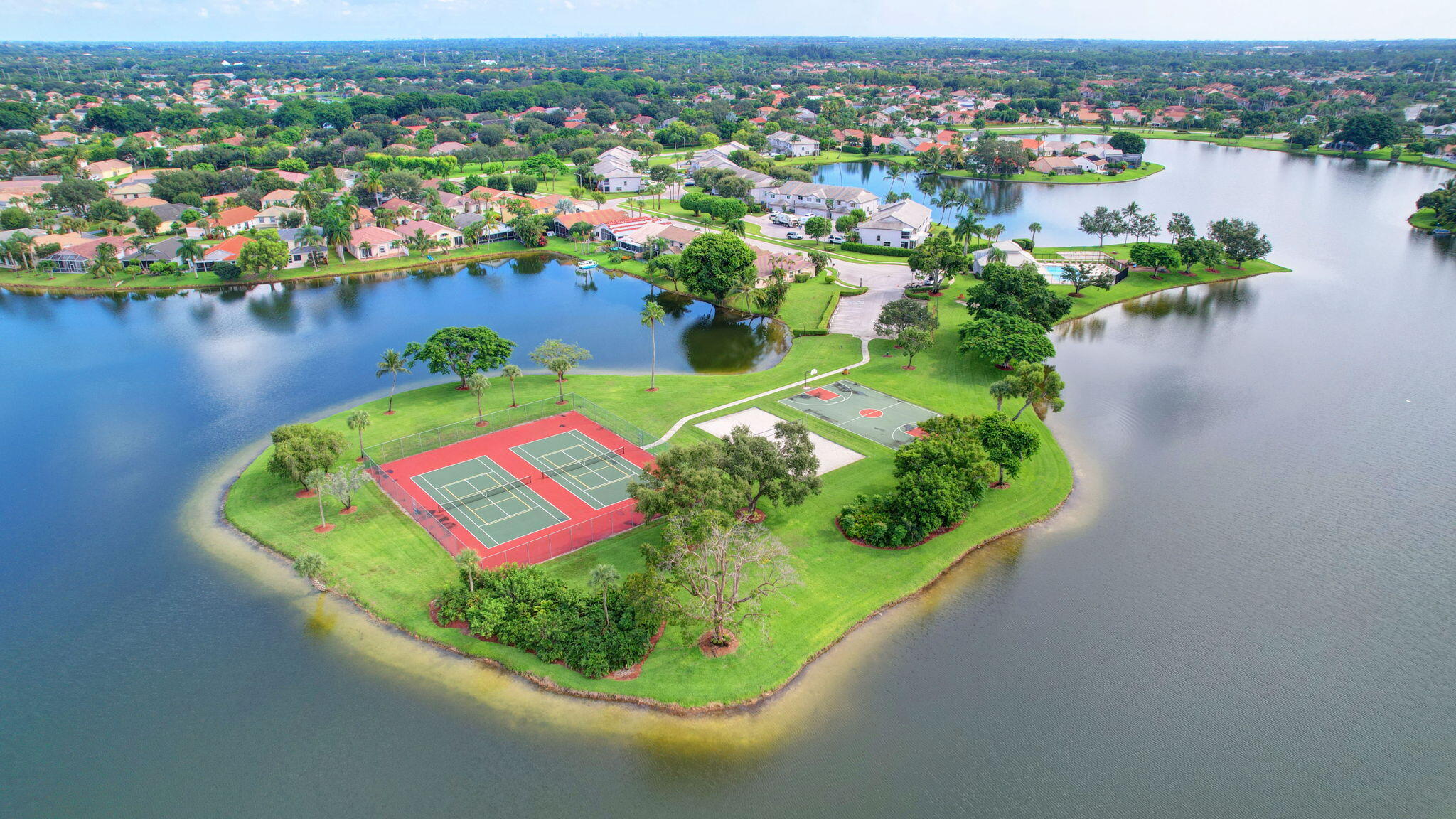 HIDDEN LAKES AT NORTHTREE, Northtree - Residential