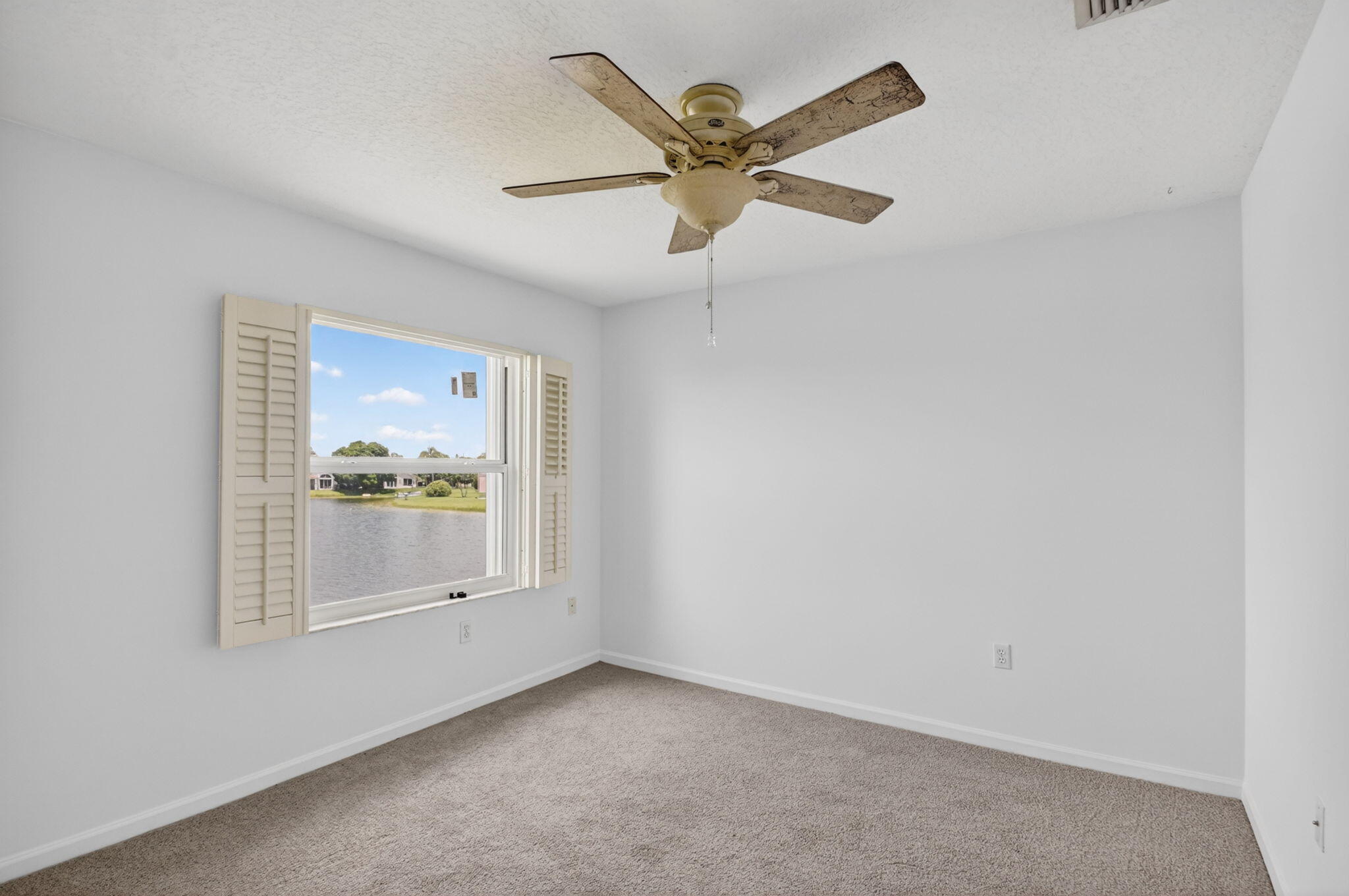 HIDDEN LAKES AT NORTHTREE, Northtree - Residential