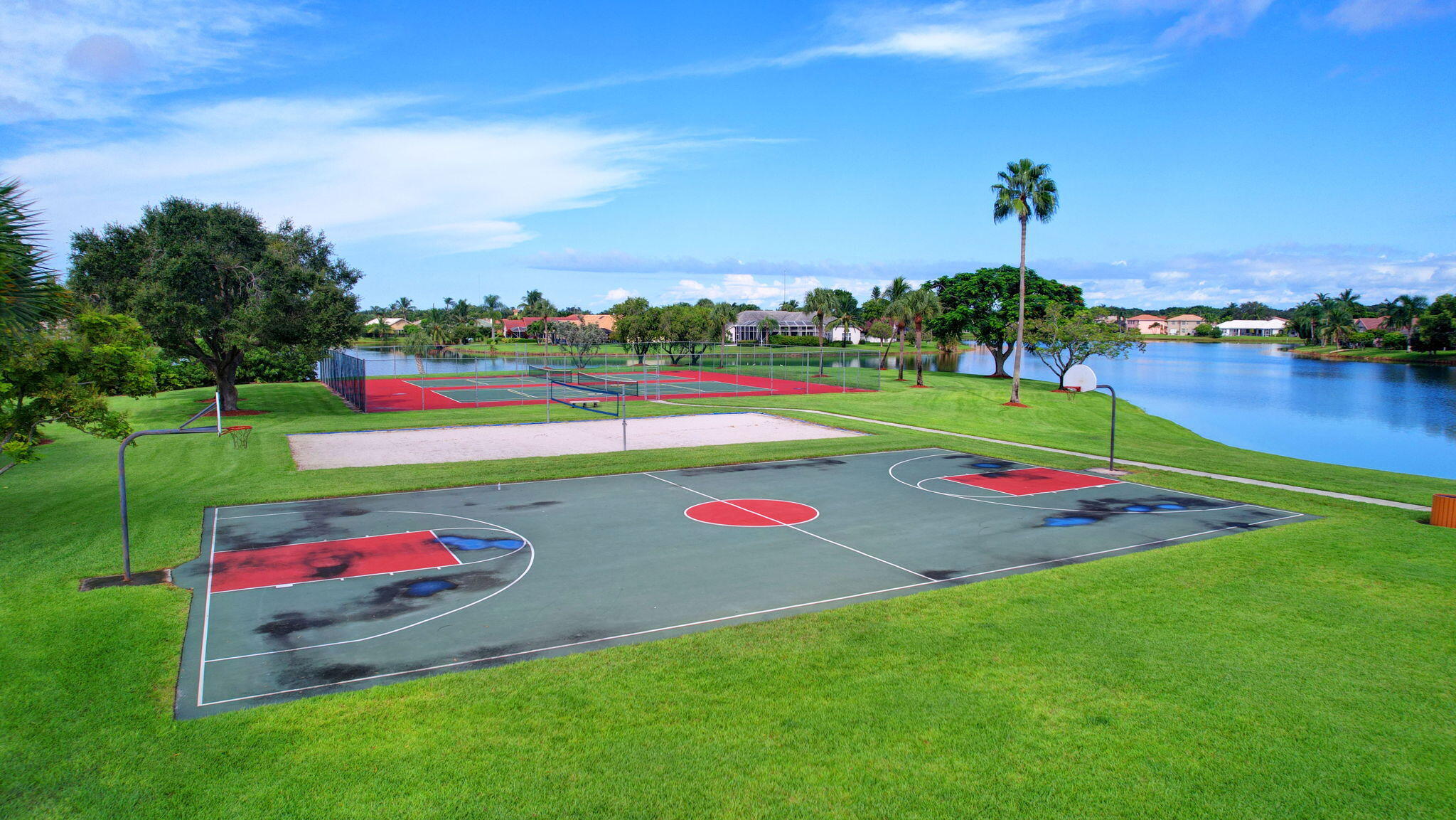 HIDDEN LAKES AT NORTHTREE, Northtree - Residential