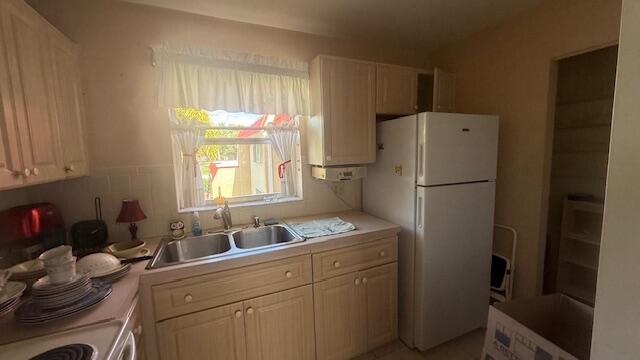 GOLDEN LAKES VILLAGE CONDO 1 THRU 13-A - Residential