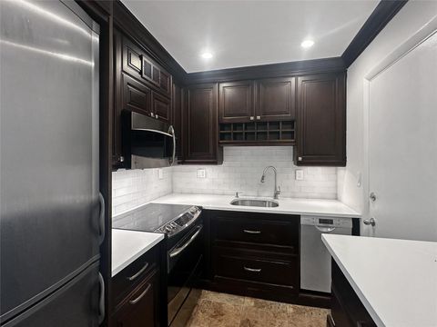 Tiny photo for 2970 NE 16th Avenue #102b, Oakland Park, FL 33334 (MLS # F10541733)