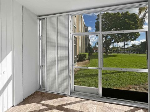Tiny photo for 2970 NE 16th Avenue #102b, Oakland Park, FL 33334 (MLS # F10541733)