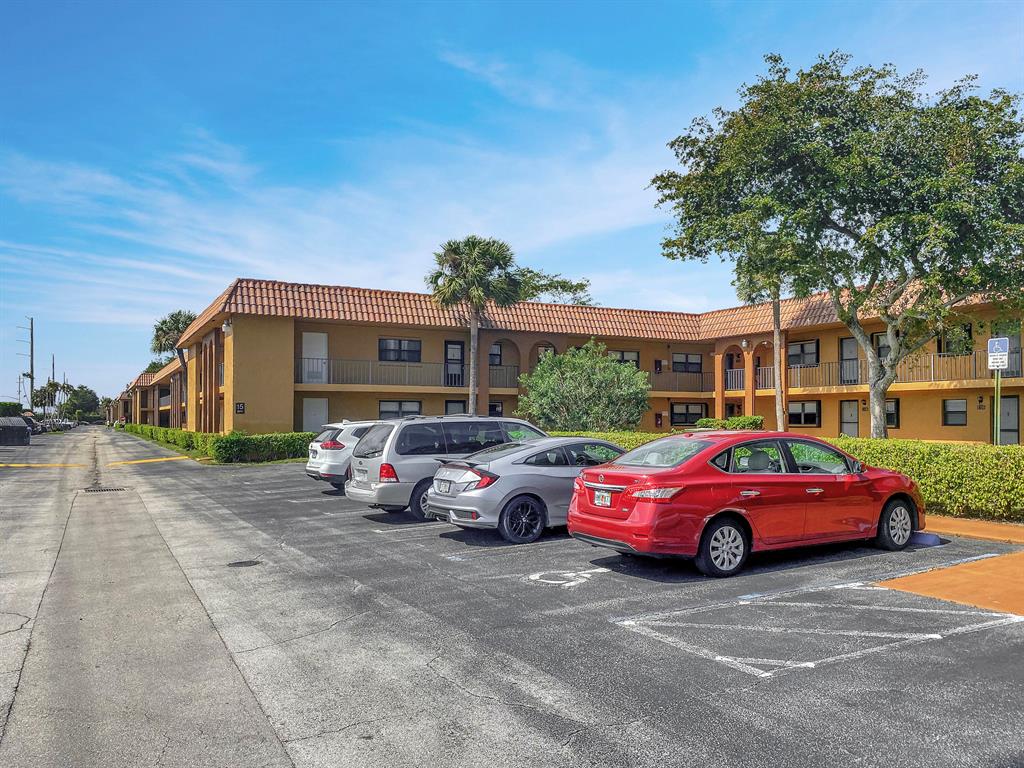 Venetian Terrace - Residential