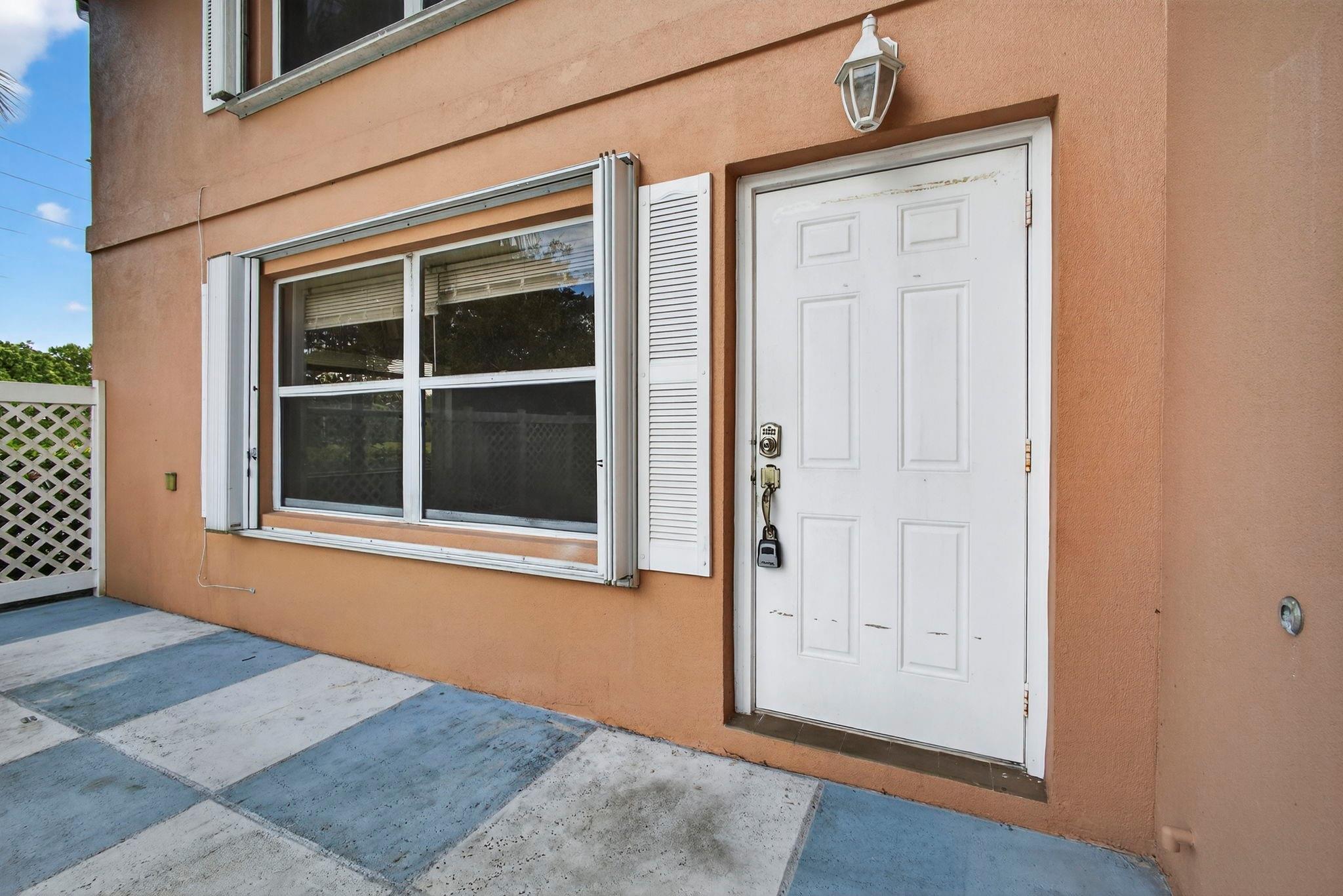 STAMFORD AT THE VILLAGES - Residential Lease