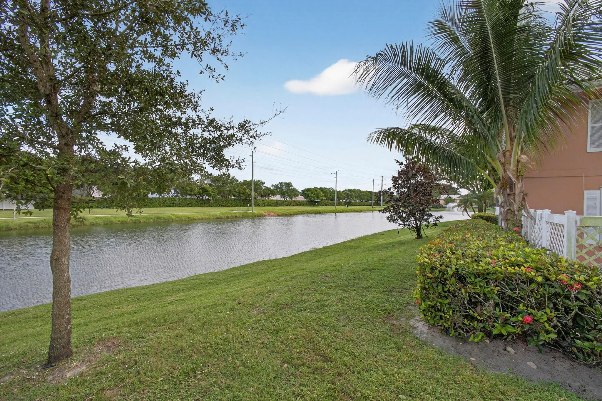 STAMFORD AT THE VILLAGES - Residential Lease