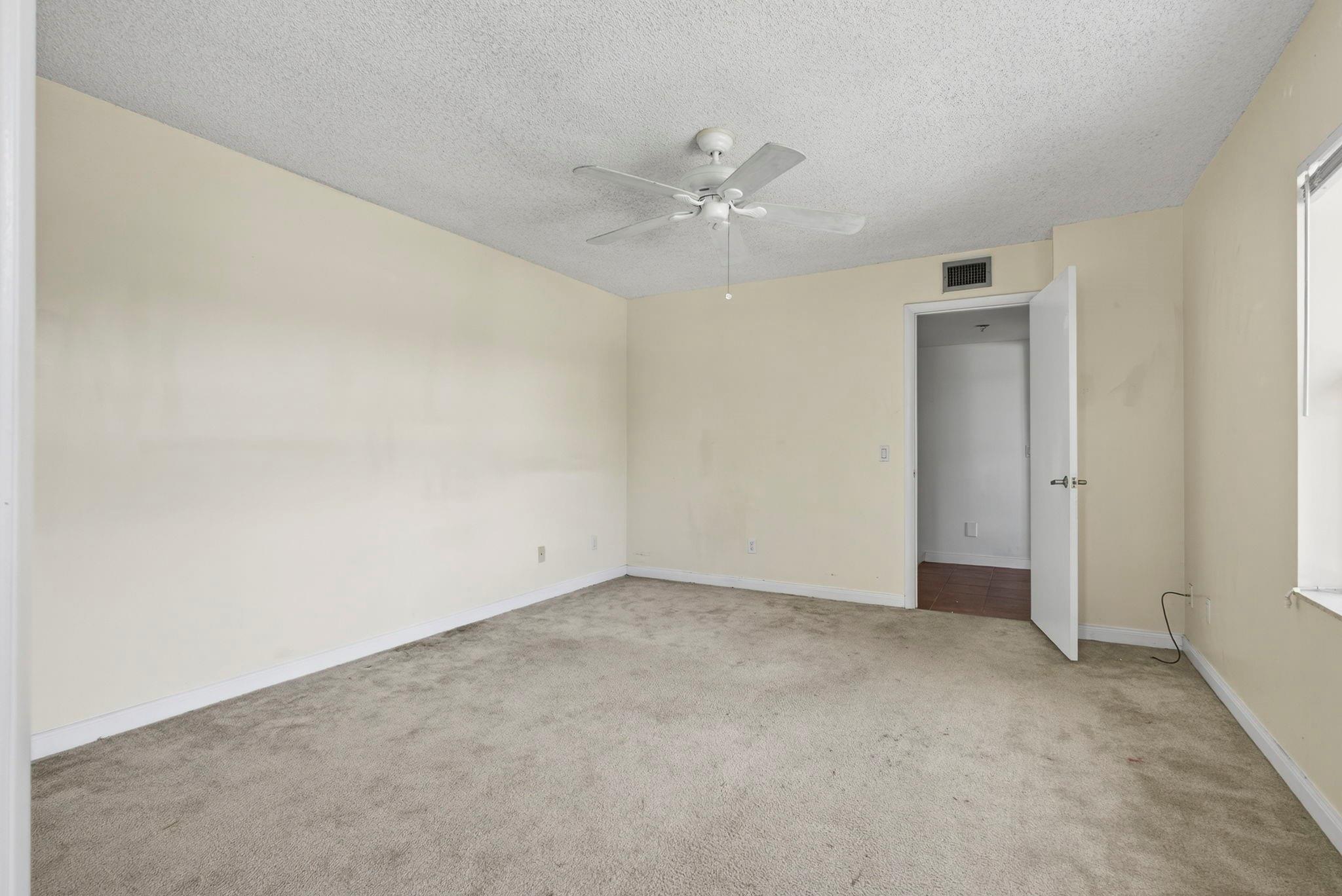 STAMFORD AT THE VILLAGES - Residential Lease