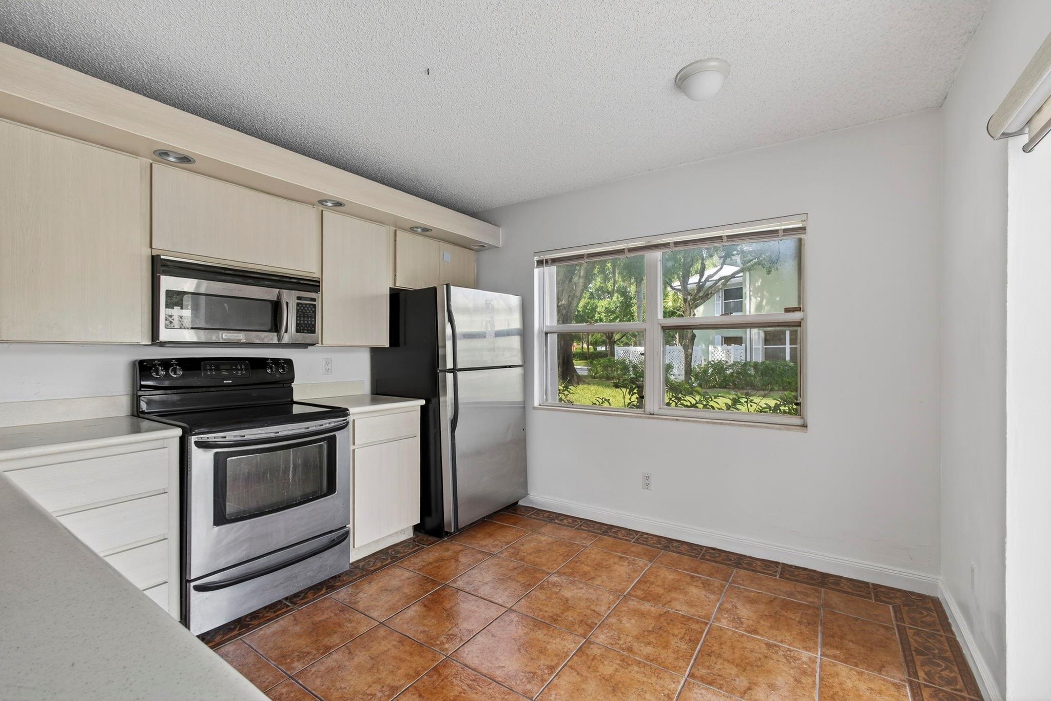 STAMFORD AT THE VILLAGES - Residential Lease