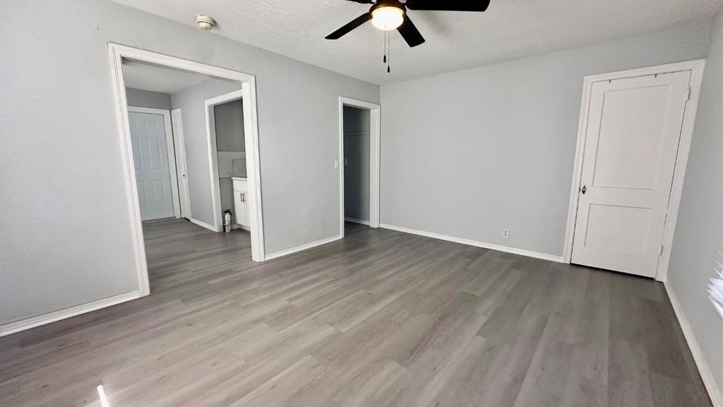 Photo of 325 N Federal Highway #3, Lake Worth Beach, FL 33460 (MLS # F10544788)