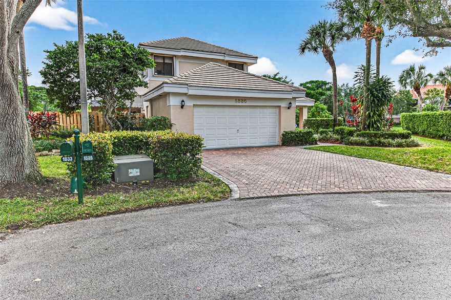 Well maintained, turn-key 4 bedrooms, 2.5 bathrooms, 2 car garage home; with one of the larger lots in desirable Cross Creek II community in Plantation. This beautiful home, located in a quiet cul-de-sac, offers salt water heated pool, new pump, with modern upgrades, installed in 2022. Fully fenced pool area framed with travertine patio. Primary bedroom on 1st floor, kitchen with stainless-steel appliances, washer and dryer, tons of natural light, accordion shutters through out the entire house, very spacious outdoor for entertaining and relaxing morning and afternoons, paver driveway. low HOA. Roof 2017. Close to parks, Sawgrass Mall, restaurants, groceries, major highways. A must see!!!