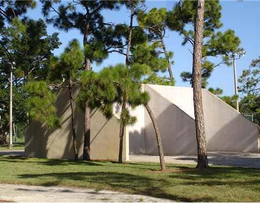 Photo of 1521 15th Lane, Palm Beach Gardens, FL 33418 (MLS # B26064926)