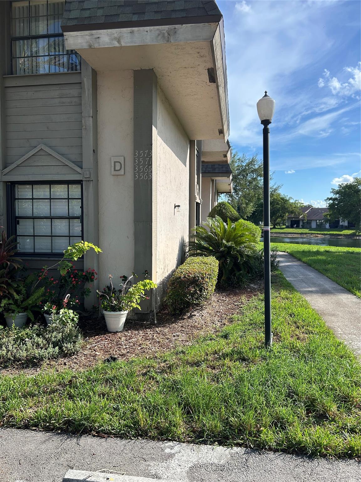 3 BEDROOM 2 1/2 BATH UNIT IN GRENADIER LAKES. THIS PROPERTY IS PERFECT FOR A FAMILY OR INVESTORS AS IT CAN BE RENTED IMMEDIATELY. VERY SPACIOUS UNIT WITH A SPLIT FLOOR PLAN THAT HAS A SCREENED BALCONY WITH A STORAGE CLOSET. THE UNIT ALSO HAS A FULL SIZE WASHER AND DRYER IN IT. NICE AND CLEAN COMPLEX THAT IS CENTRALLY LOCATED CLOSE TO TRANSPORTATION, SHOPPING, RESTAURANTS, CHURCH AND PARKS.