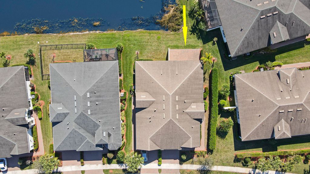 Photo of 11538 SW Lake Park Drive, Port Saint Lucie, FL 34987 (MLS # R10955357)