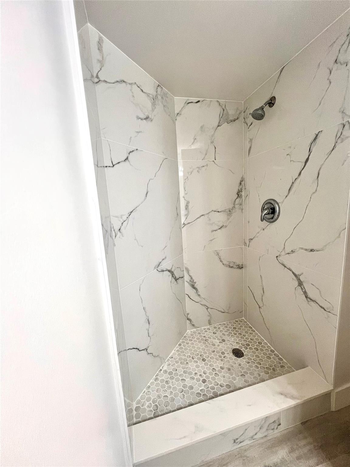 LAKE POINTE - Residential